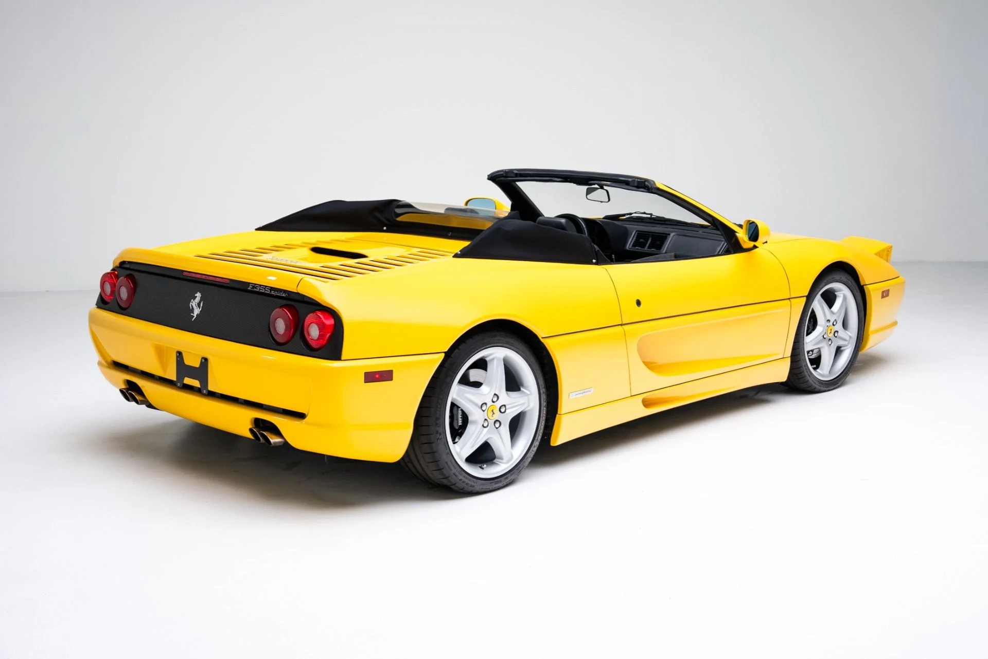 mph032_4198278858_Used_1997_Ferrari_F355_Spider_1769636442_8a5ee91635