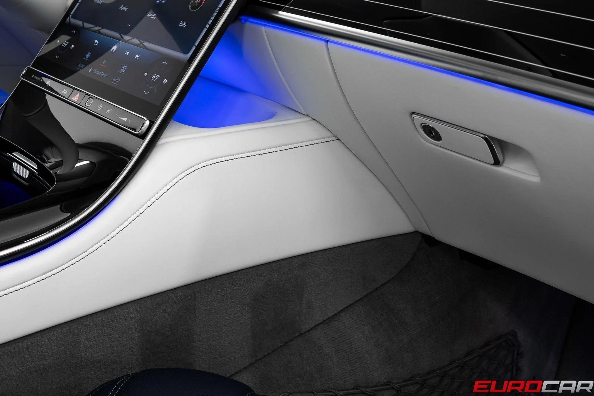 mph032_4199065764_image_33_0771246b73