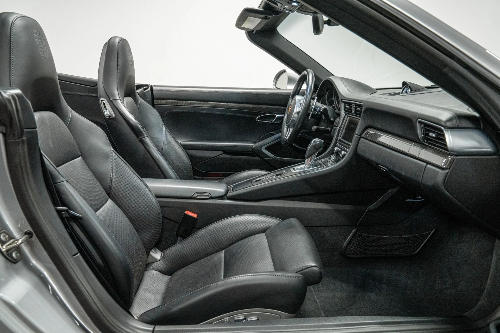 mph032_4200556608_Used_2016_Porsche_911_Turbo_S_Cabriolet_Premium_Package_Plus_Burmester_Sound_Adaptive_Cruise_1760023827_1ecb92fb91