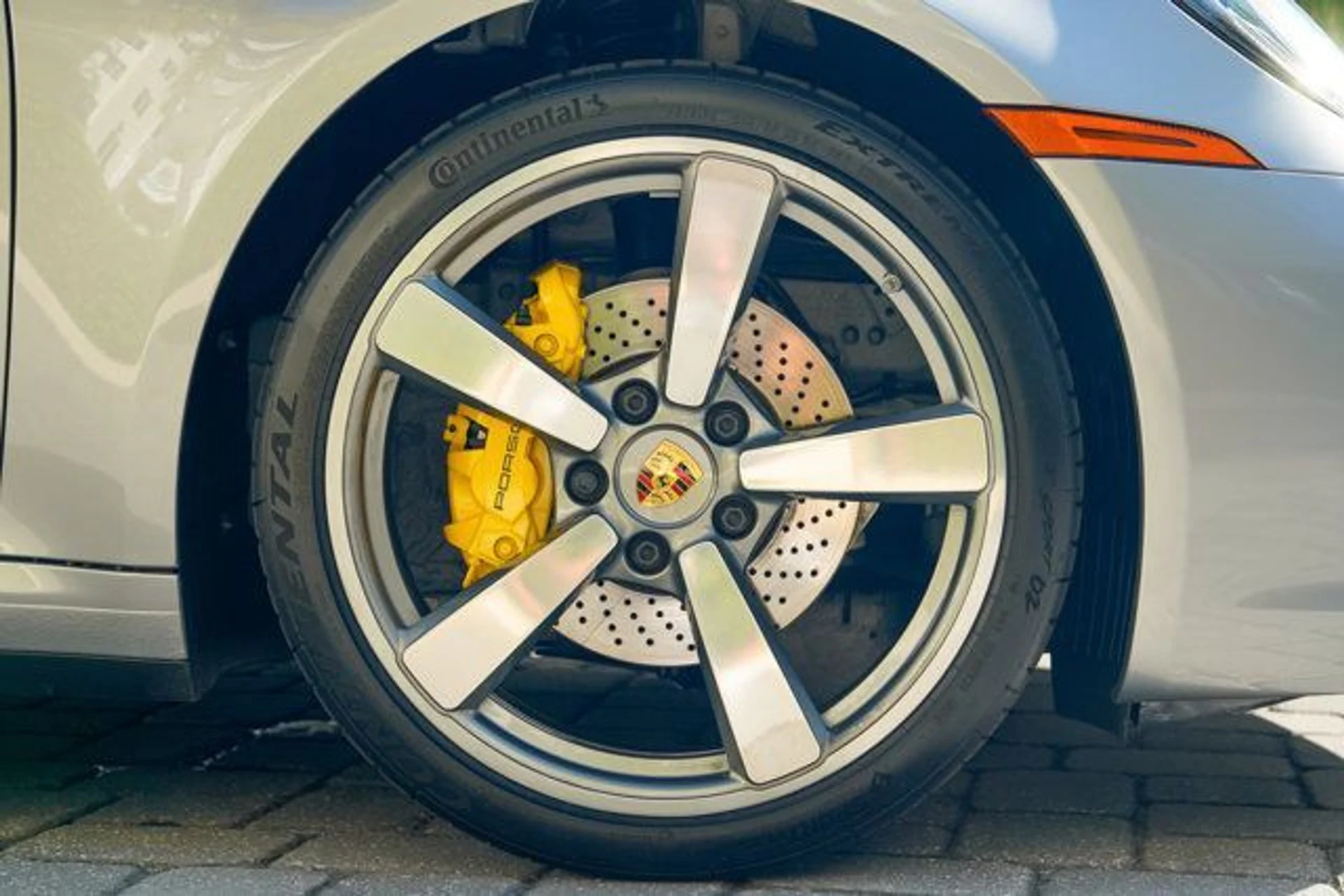 mph032_4205790244_22967897_33_640_593699e3e2