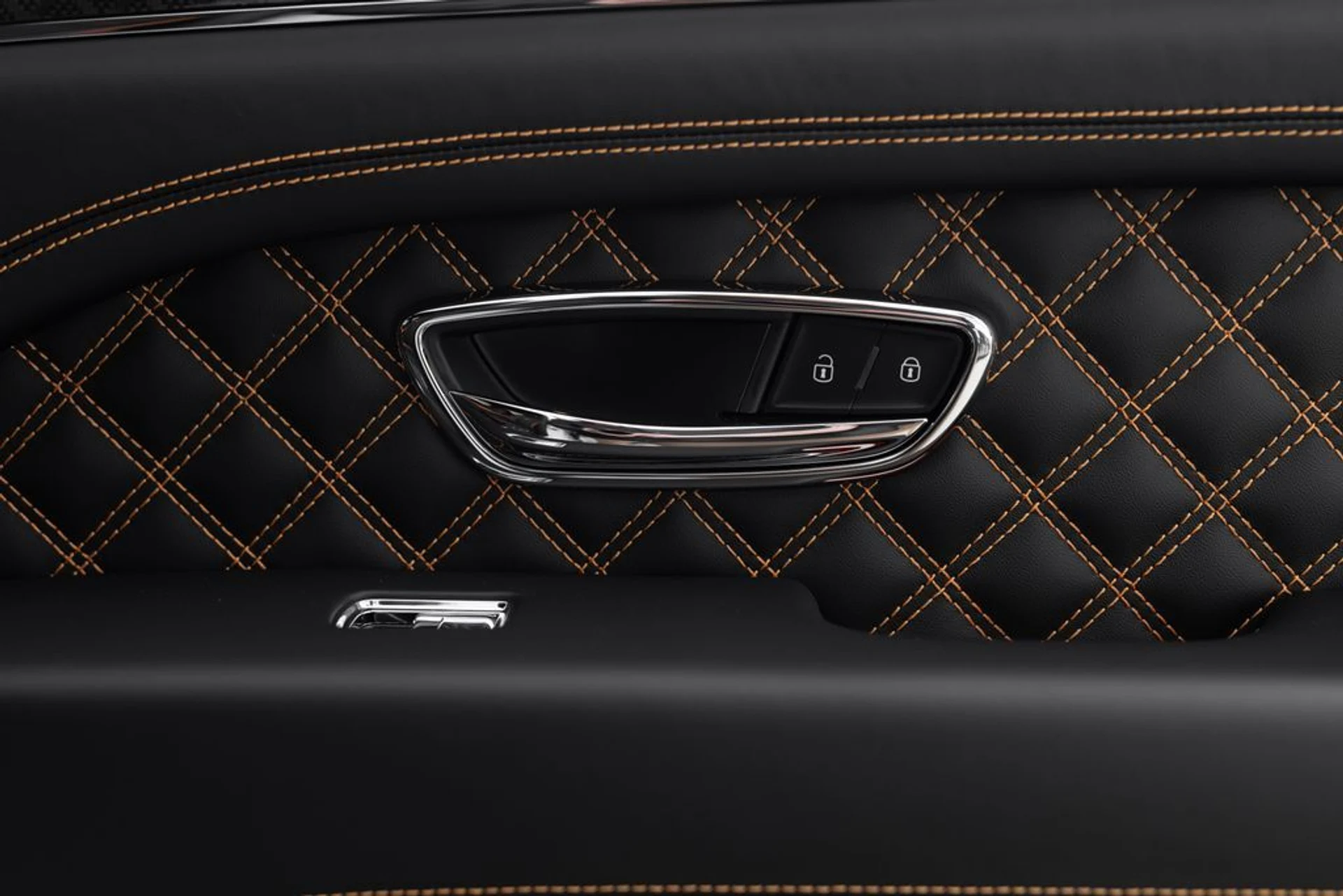 mph032_4209258444_1d7578d586e742937aac73655c1abc44x_dd0e5f90a2