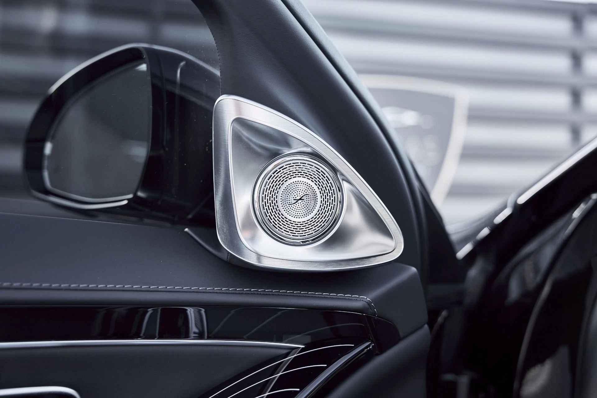 mph032_4223734640_Used_2023_Mercedes_Benz_S_Class_Maybach_S_680_1769804001_e2fd28b091