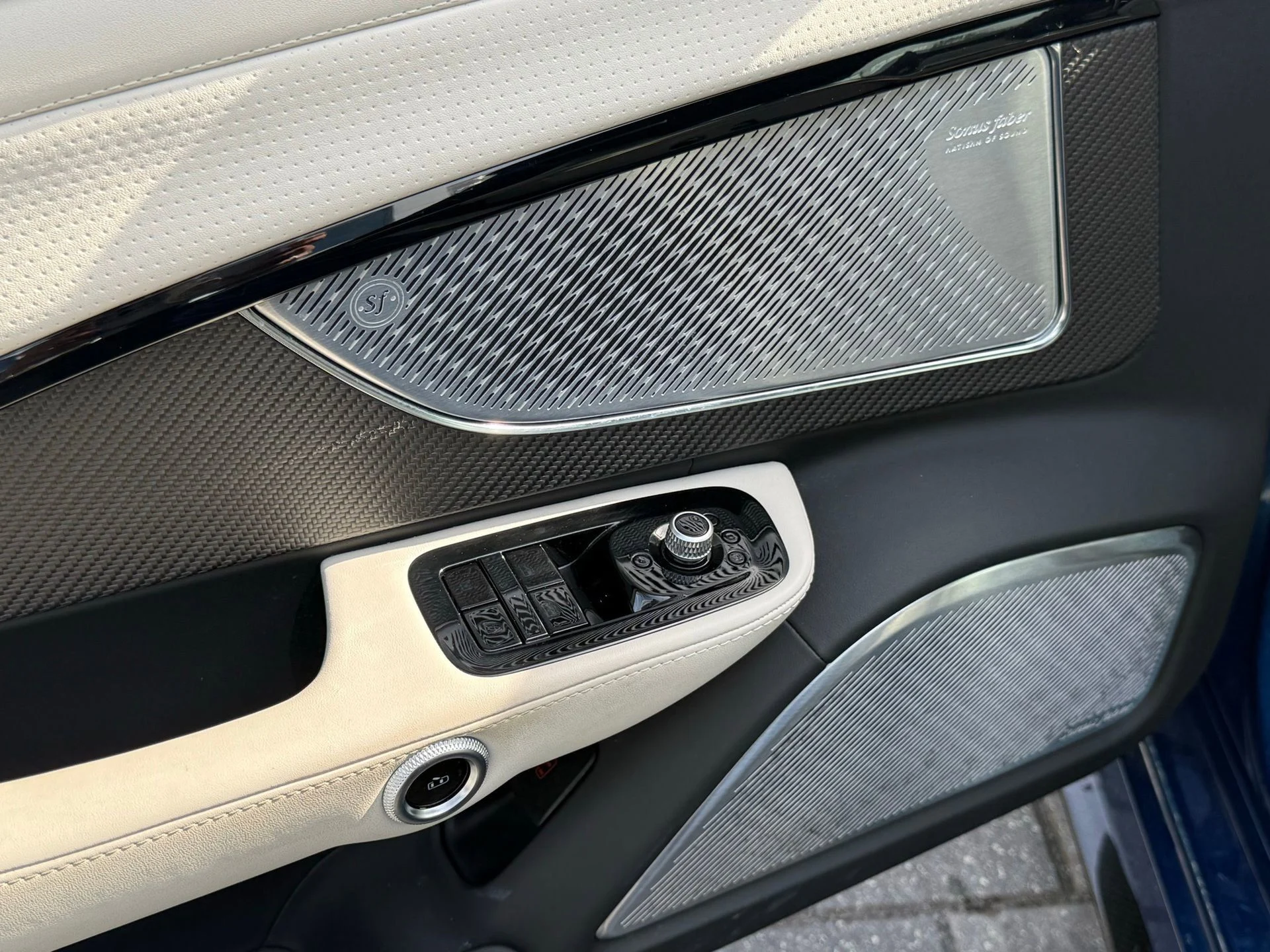 mph032_4227893017_86d8314a25b340ee9e2e2bc6c206d7ea_b865267b14