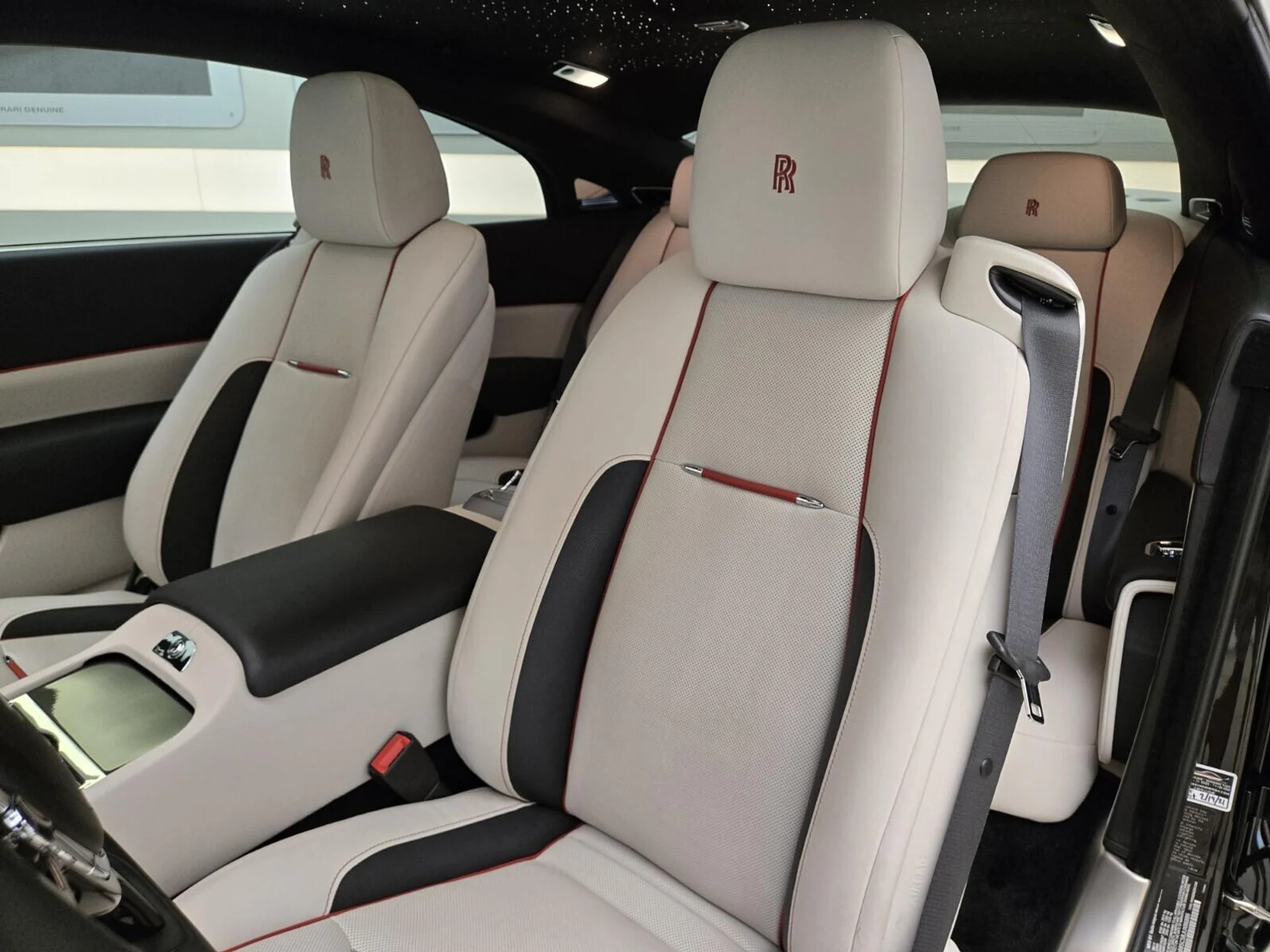 mph032_4230783517_Used_2018_Rolls_Royce_Wraith_1755931453_b539fa72a0