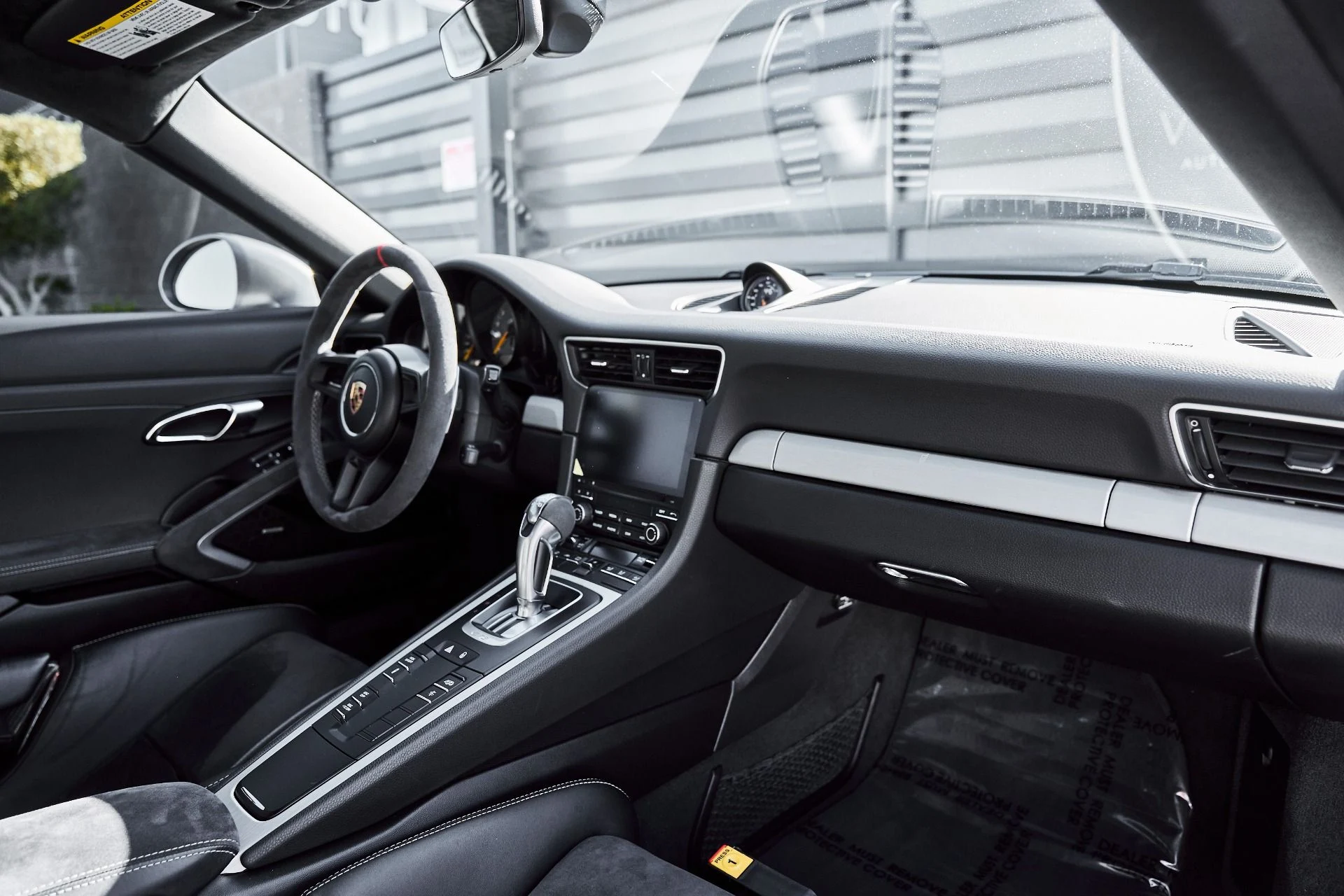 mph032_4236354937_Used_2018_Porsche_911_GT_3_1778891446_1e03b27f47
