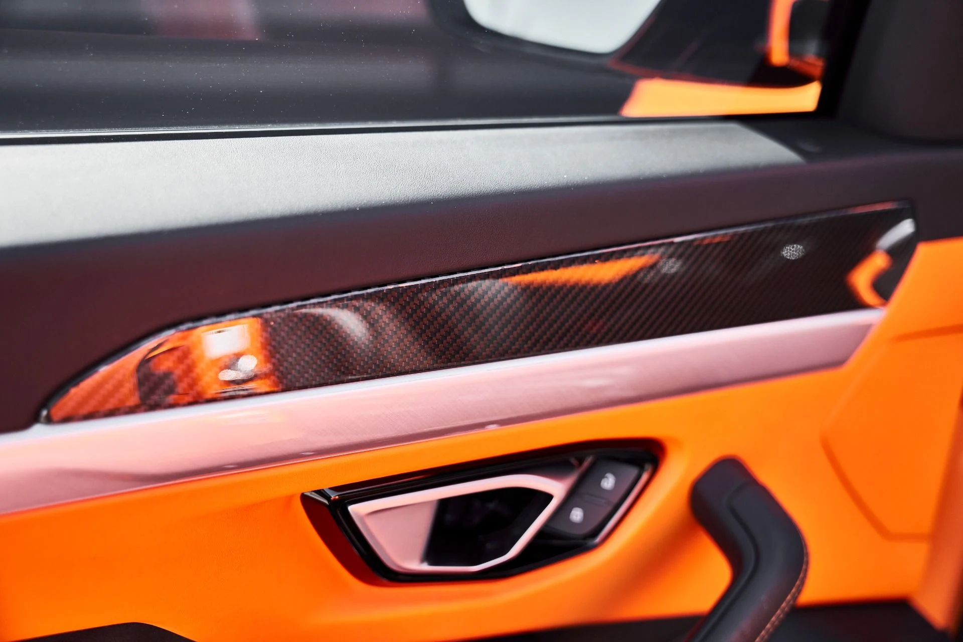 mph032_4237146076_Used_2022_Lamborghini_Urus_1778204430_07c50ee6c2