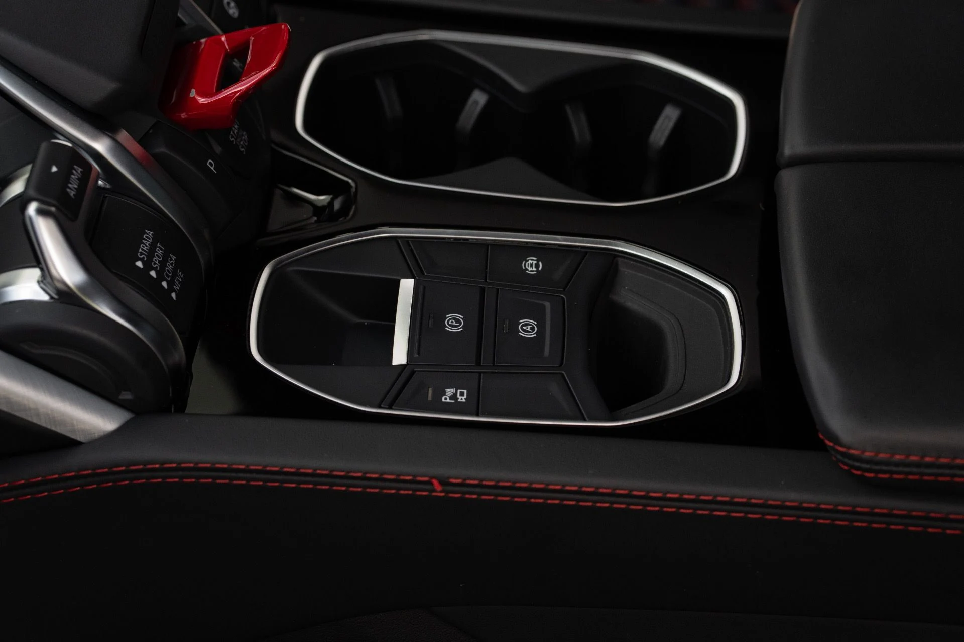 mph032_4243171900_Used_2020_Lamborghini_Urus_1758836559_5f75e2faf7
