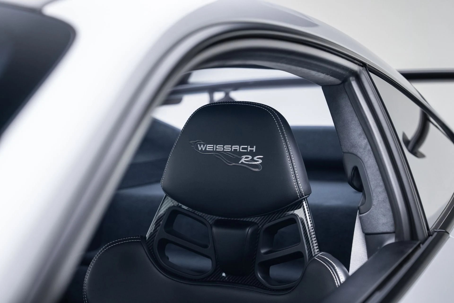 mph032_4254772829_Used_2019_Porsche_911_GT_3_RS_1764709561_6bef2c5e0f