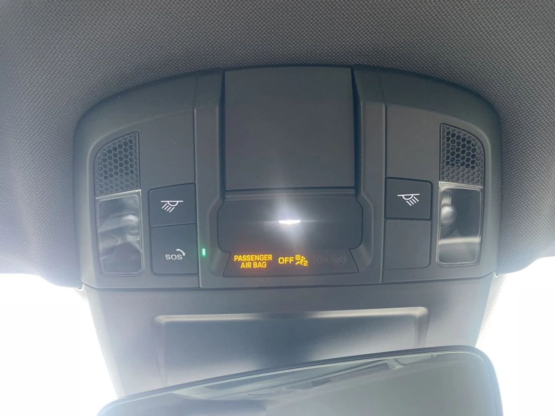 mph032_4264252406_98afeae0d35f42096702000580c06560x_8fdd7a3195