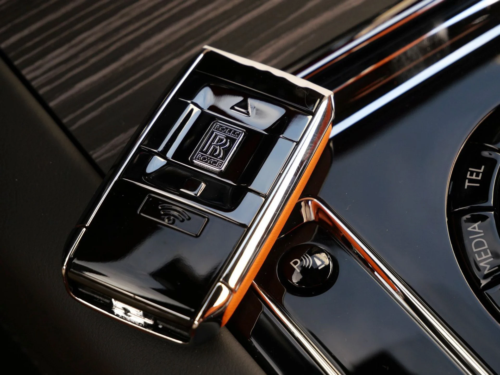 mph032_4265295232_ae910138cec25d4c590ef9308c19b578x_e05474c414