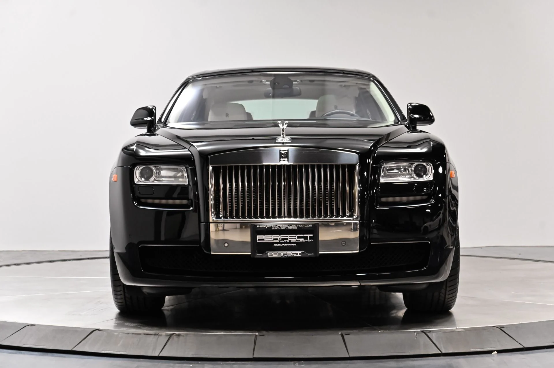 mph032_4267172379_Used_2012_Rolls_Royce_Ghost_Base_1789141578_11e5ee14f4