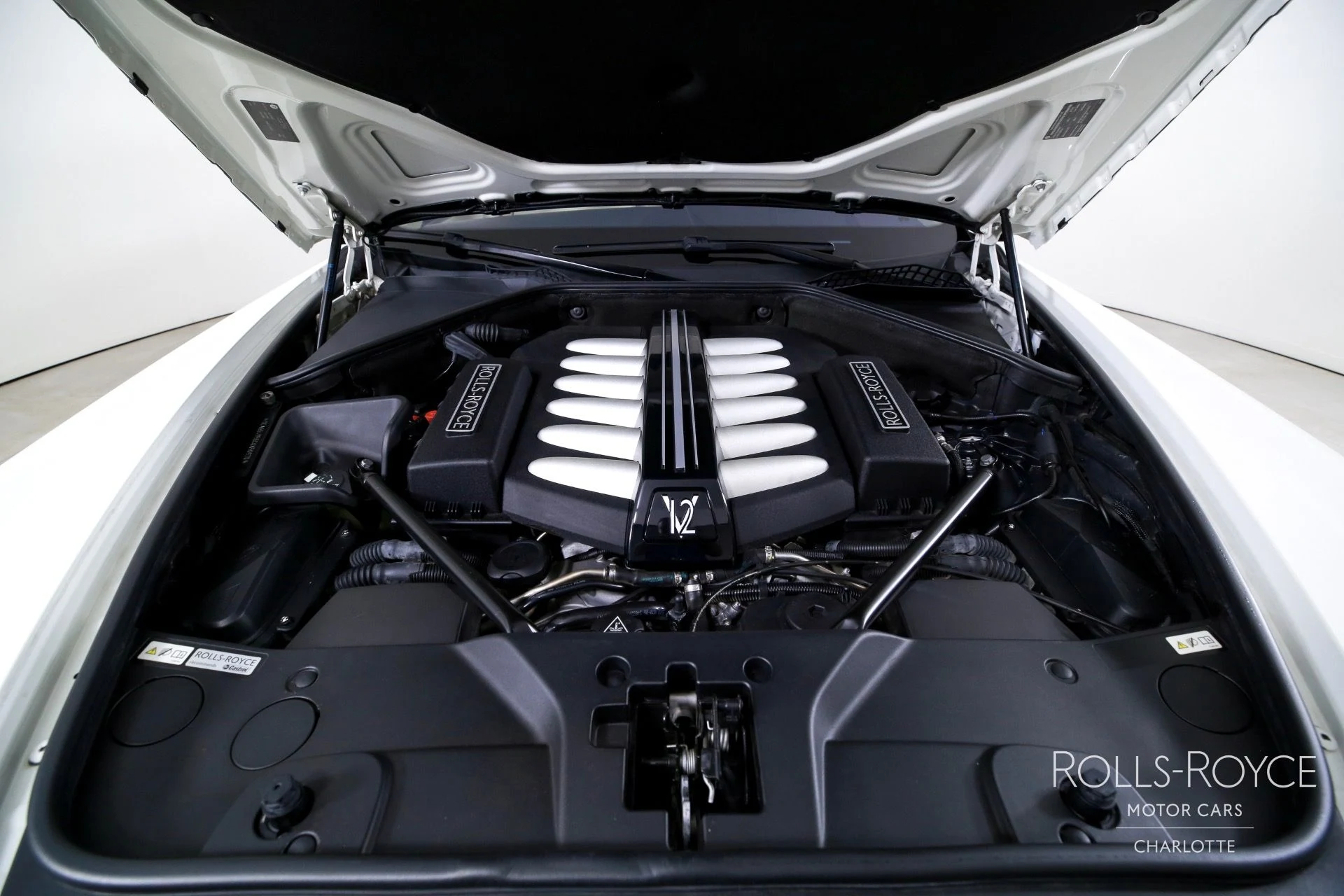 mph032_4267952177_Used_2012_Rolls_Royce_Ghost_1754583804_34f995d665