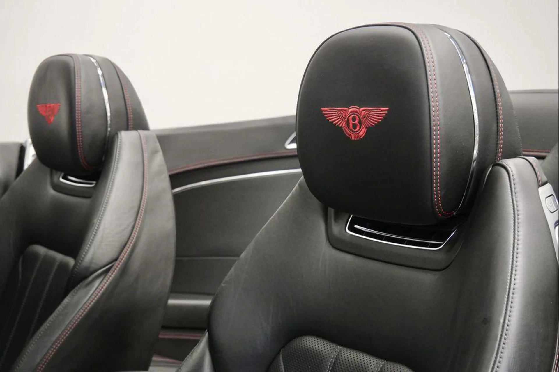 mph032_4277823165_u_N_Vr_0_Vi_Afj_BLN_Rudhuf_HY_7_PTE_71cb2afe7a