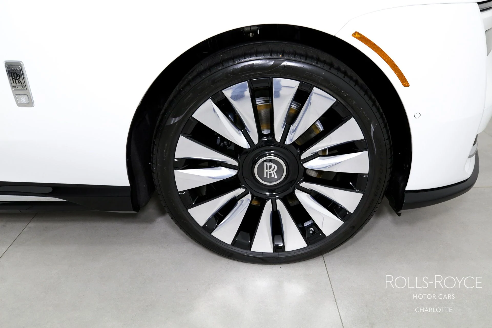 mph032_4280961949_Used_2024_Rolls_Royce_Spectre_1722271602_814fb558ce
