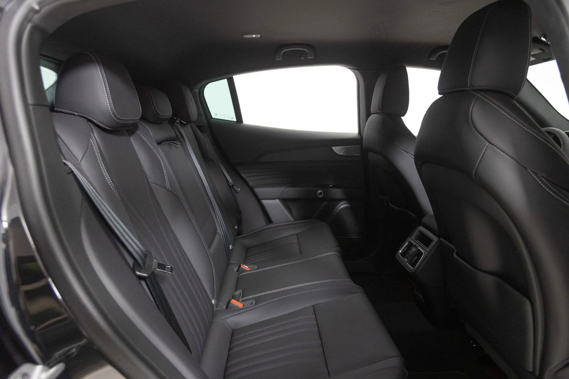 mph032_4284004842_b081e64b1c4b44ee969df9ee6b82cd54_d53fec6698