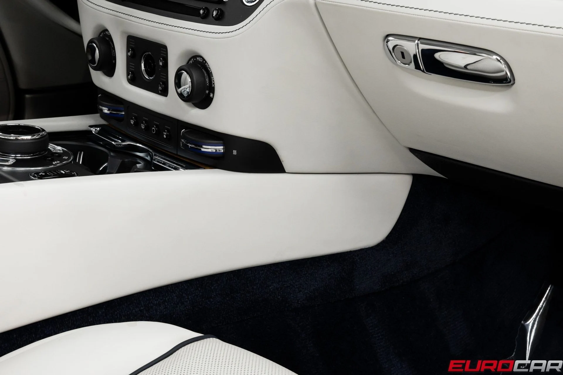 mph032_4285846296_image_33_3c0216a9e7