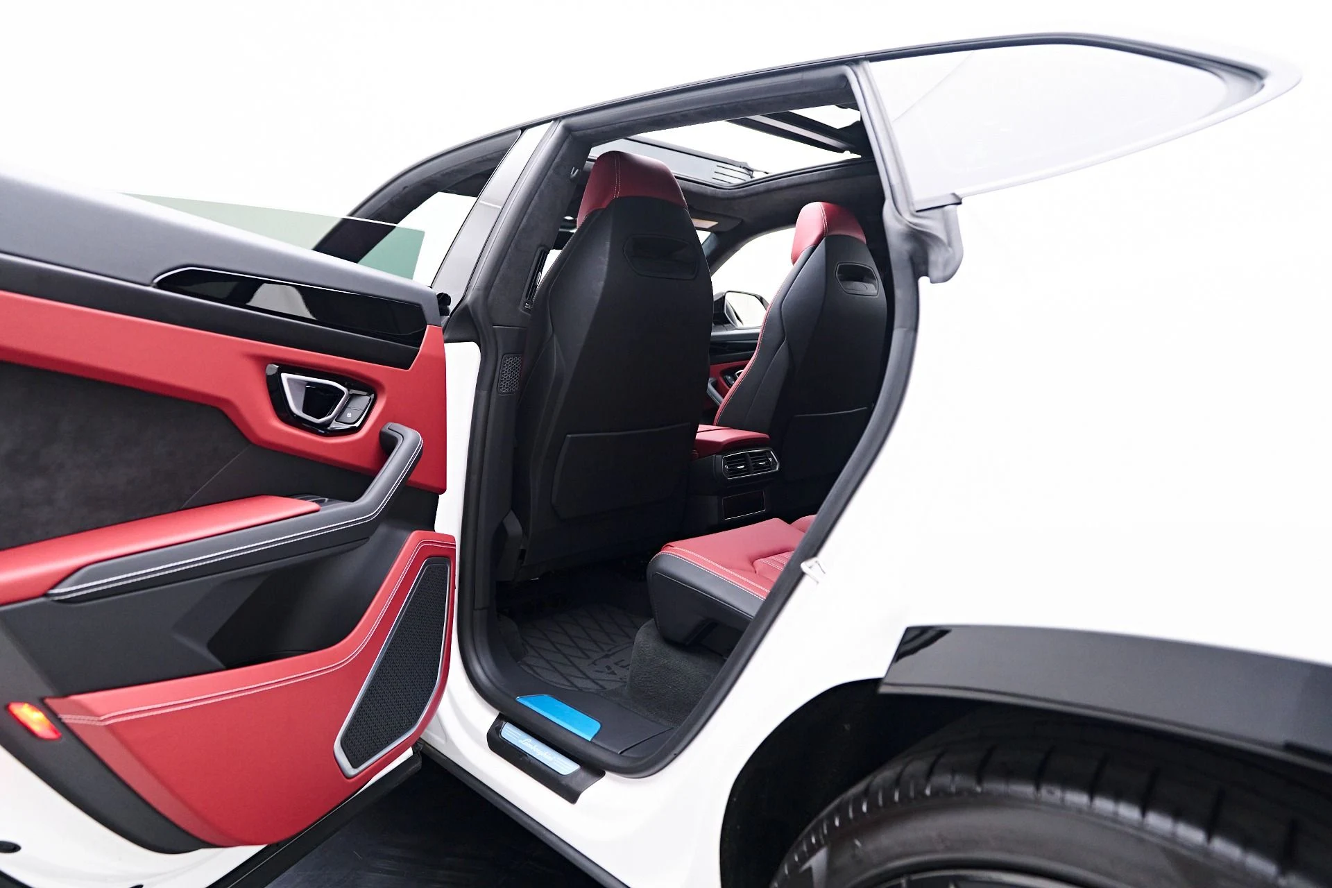 mph032_435345694_Used_2024_Lamborghini_Urus_S_1751401874_d4a6198ed7