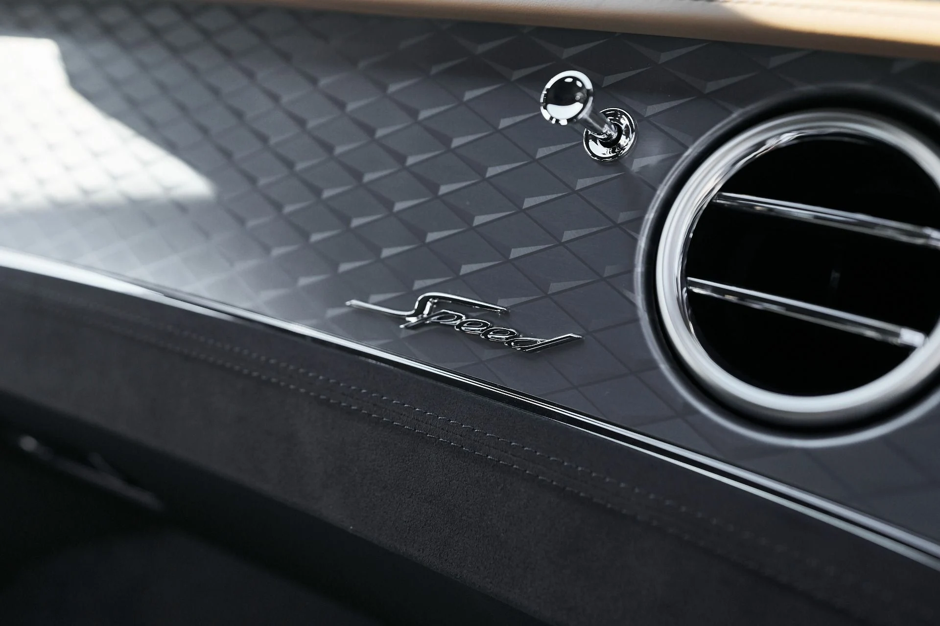 mph032_442192149_Used_2025_Bentley_Continental_GT_Speed_1765227169_c9b752f4f4