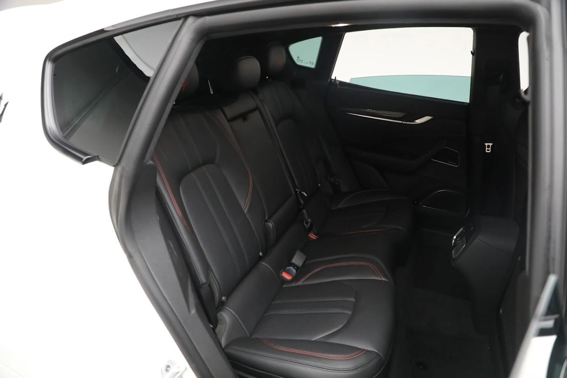 mph032_444664506_New_2024_Maserati_Levante_Modena_Ultima_ccb33de04a