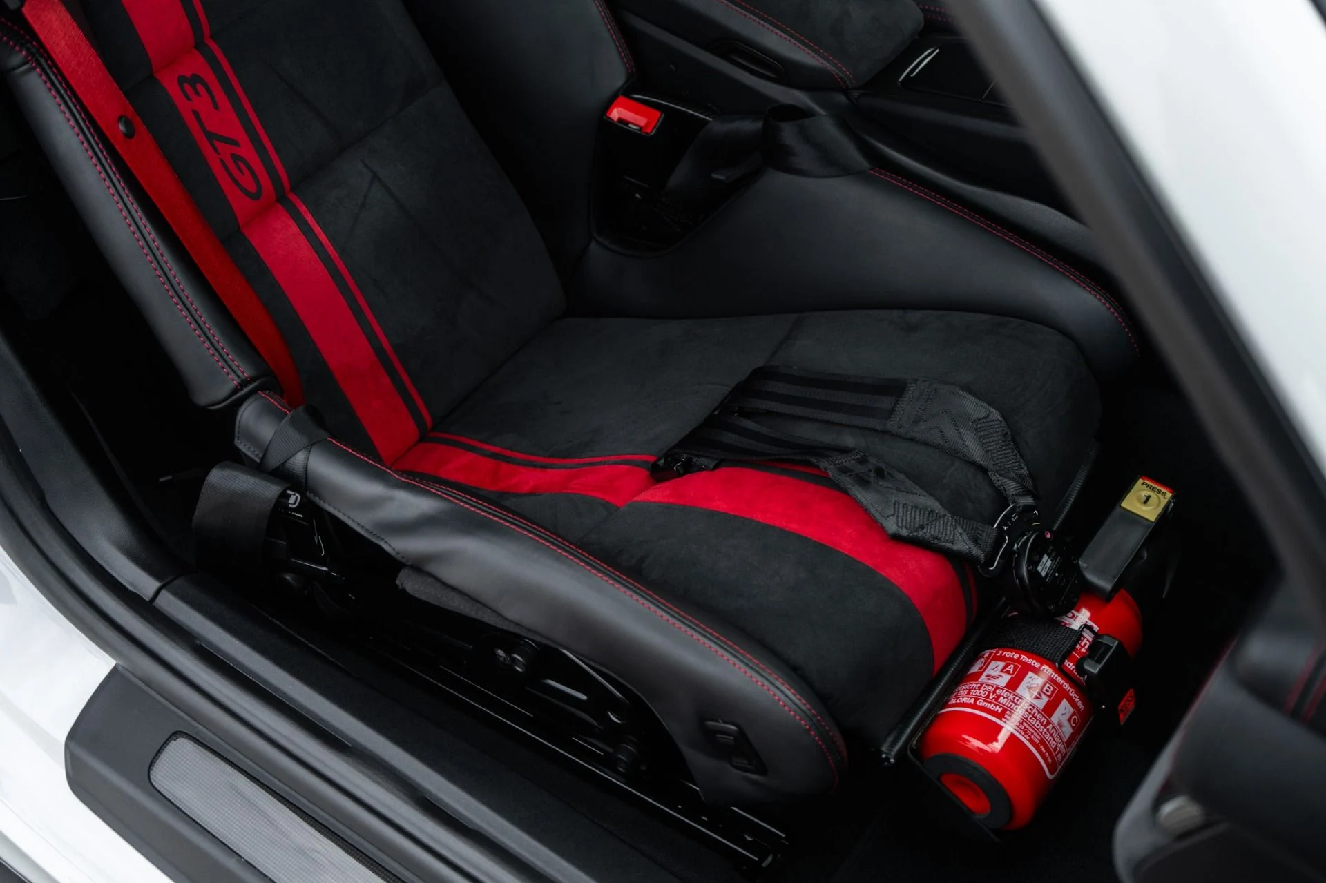 mph032_444984271_Used_2018_Porsche_911_GT_3_1780955665_fa7ee3f696