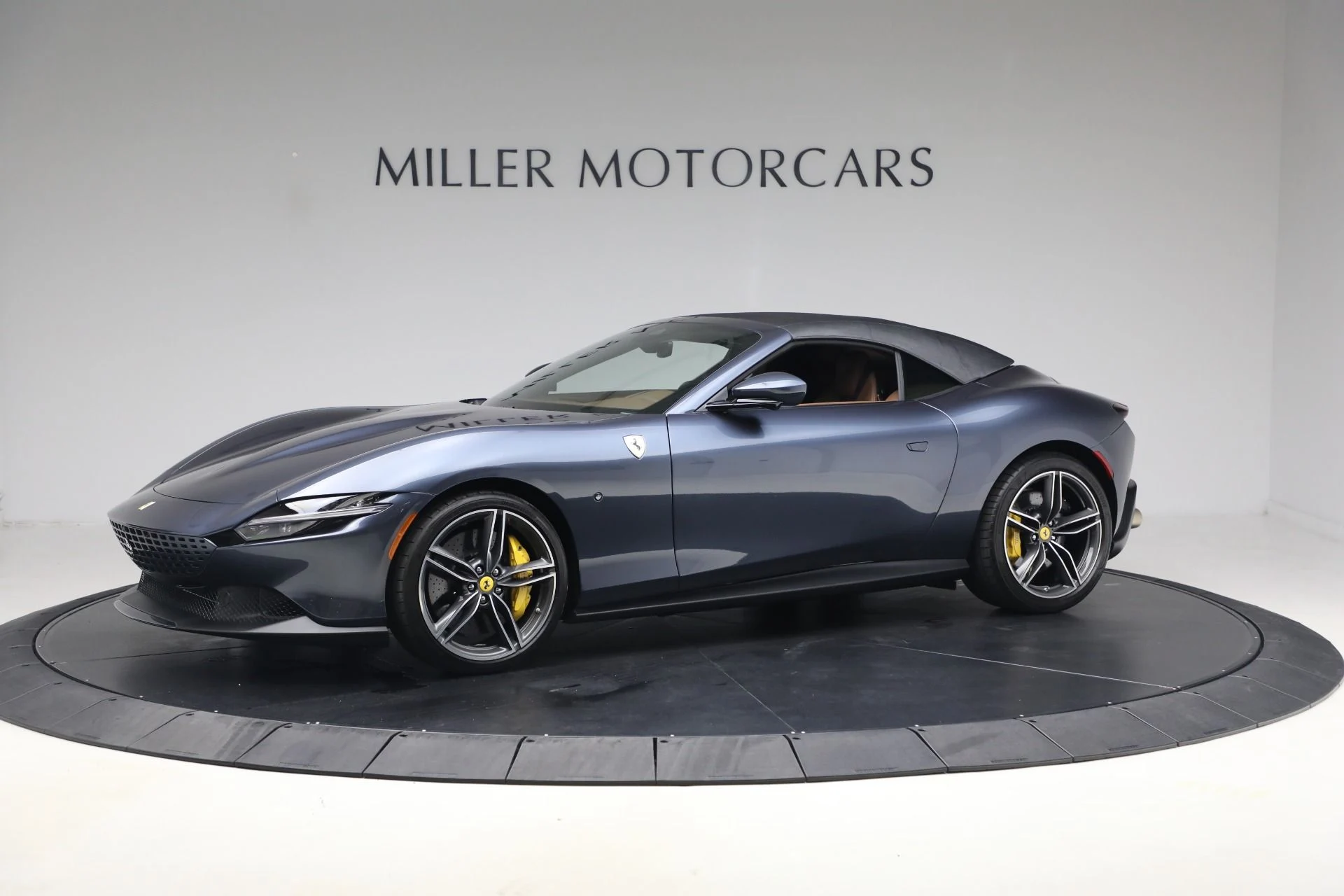mph032_445327495_Used_2025_Ferrari_Roma_Spider_1793294137_e98b80e038