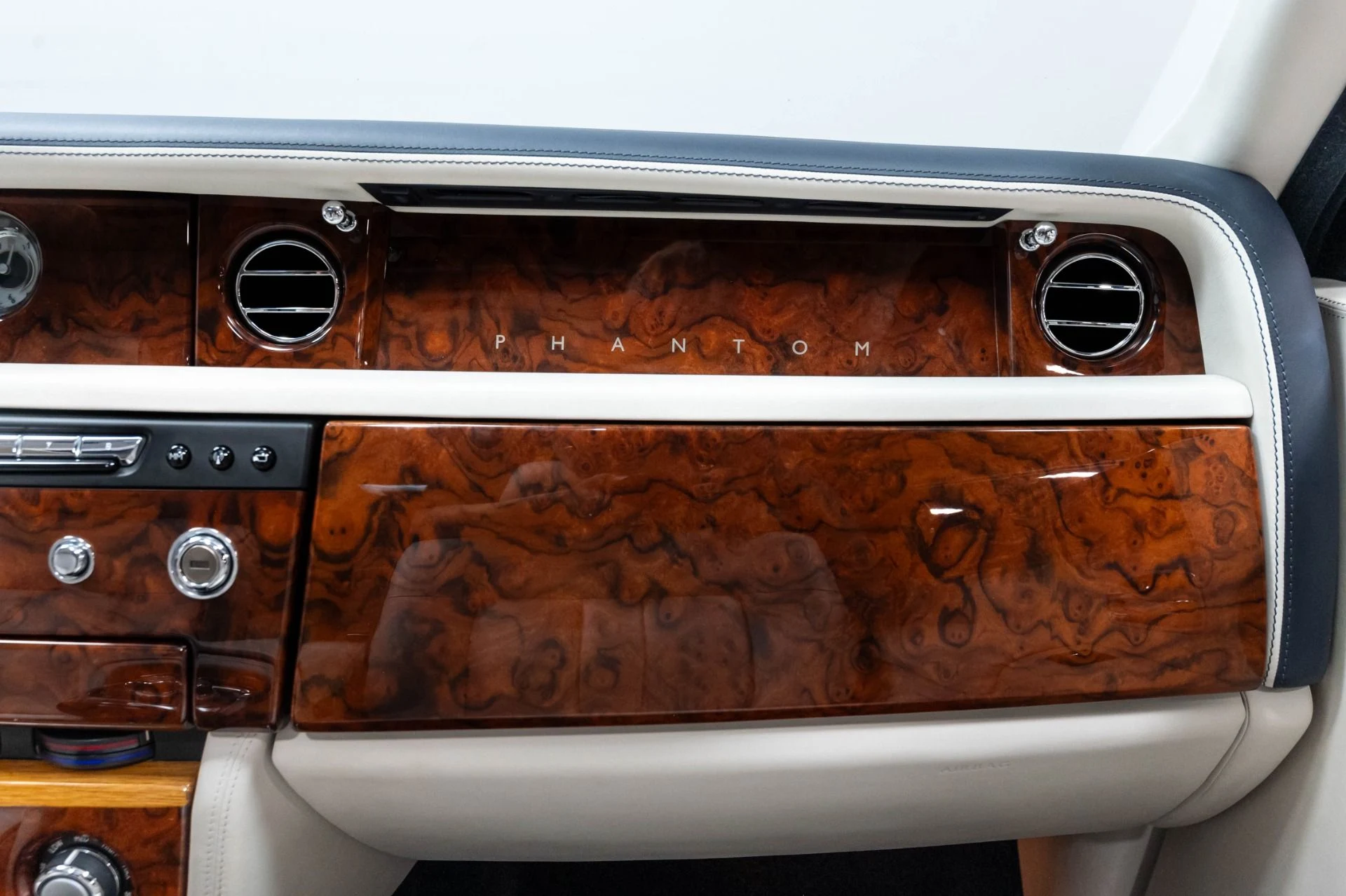 mph032_446922757_Used_2013_Rolls_Royce_Phantom_1784226914_c333d76256