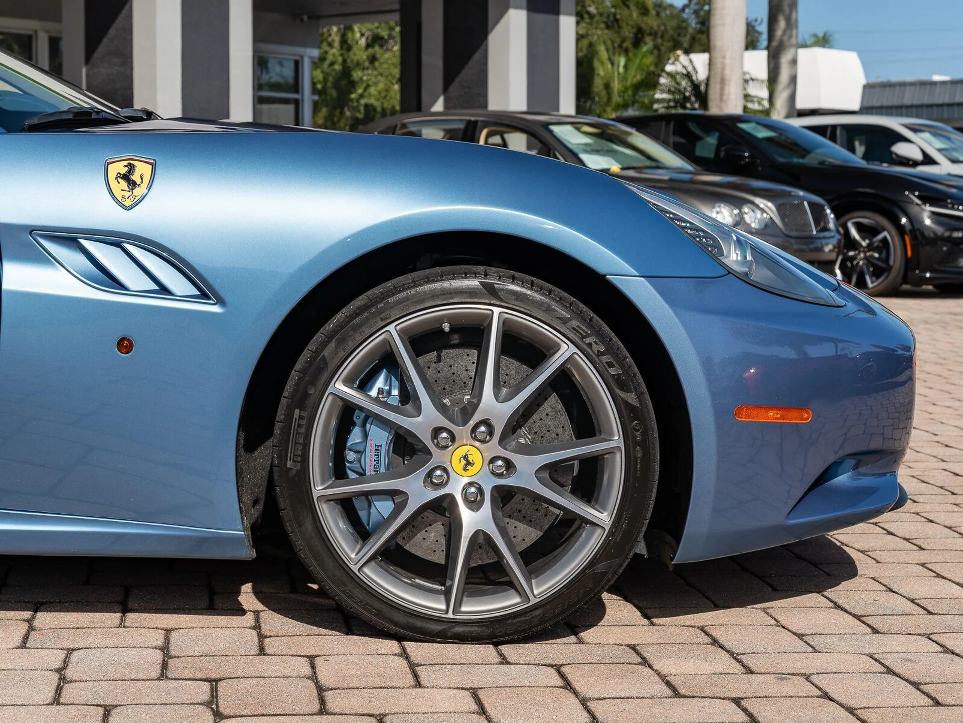 mph032_452923941_Used_2010_Ferrari_California_1793131316_93aa13c355