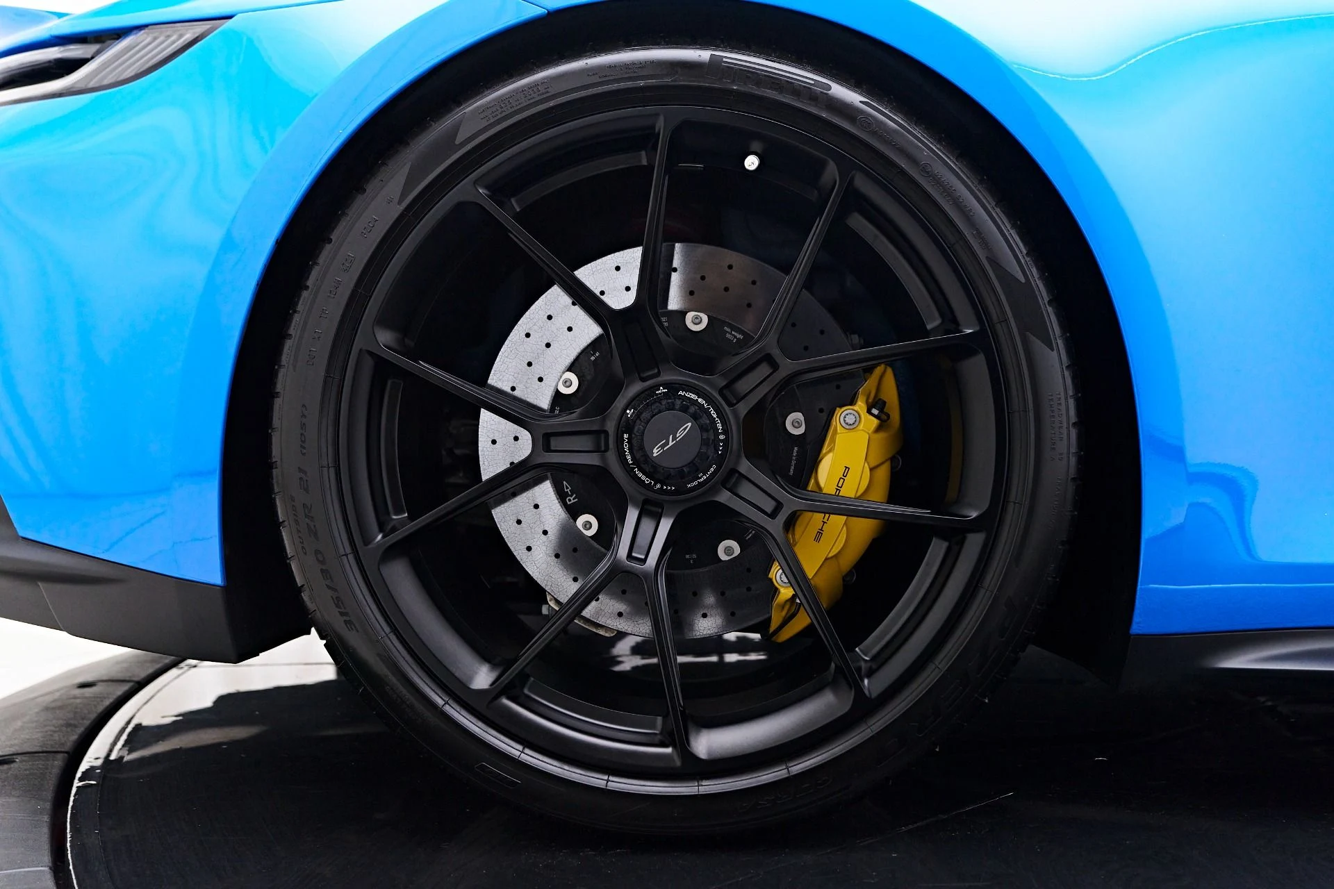 mph032_462687732_Used_2022_Porsche_911_GT_3_1757034822_fafed72cd7