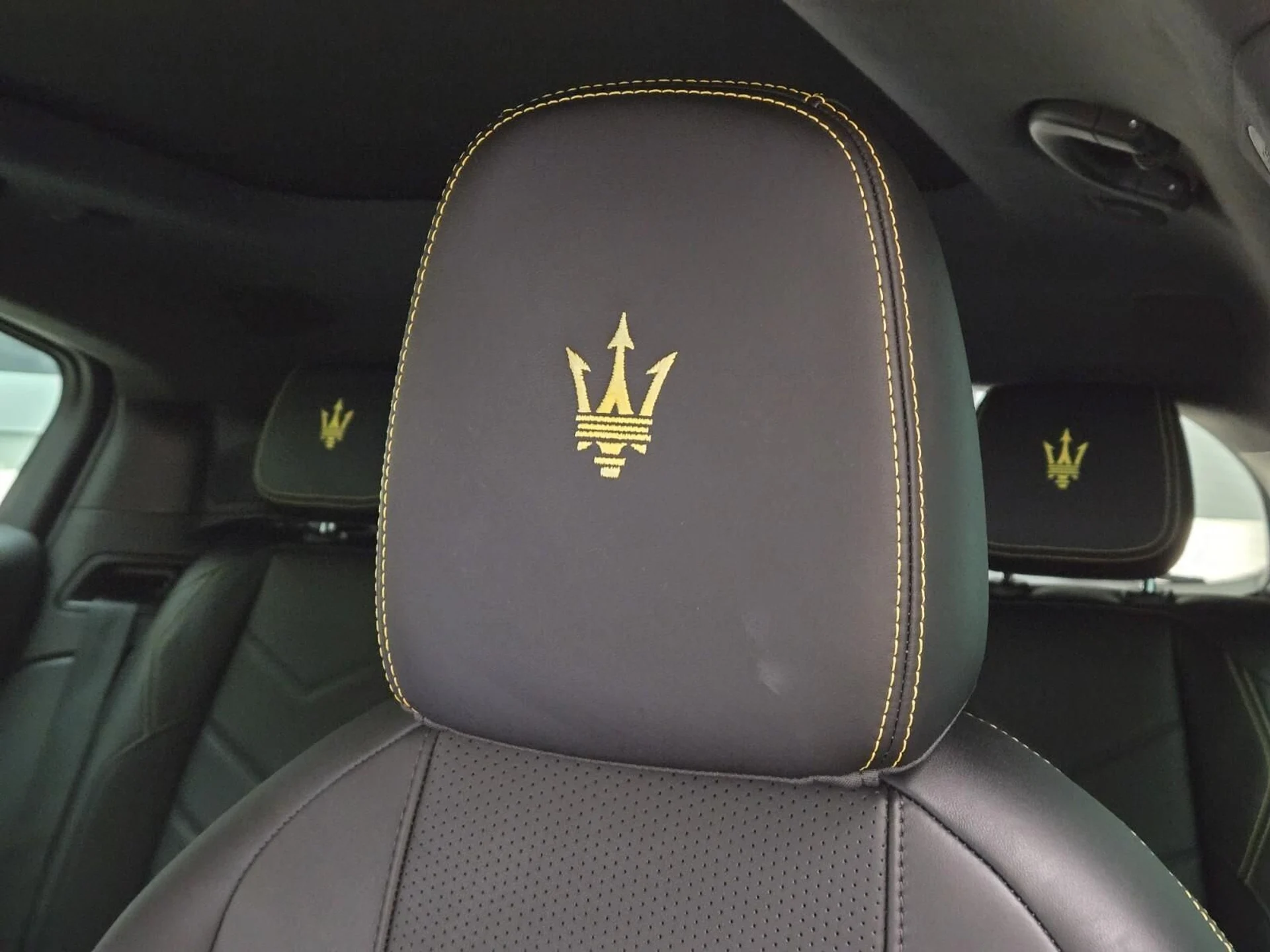mph032_470328039_Used_2023_Maserati_Grecale_Modena_1756365833_8def1b53f8