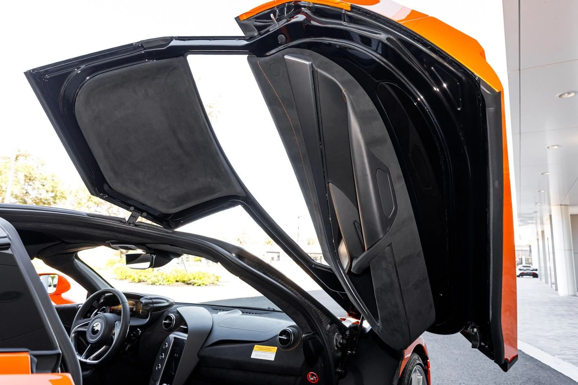 mph032_471776531_612_p33_l_71984fa9c5