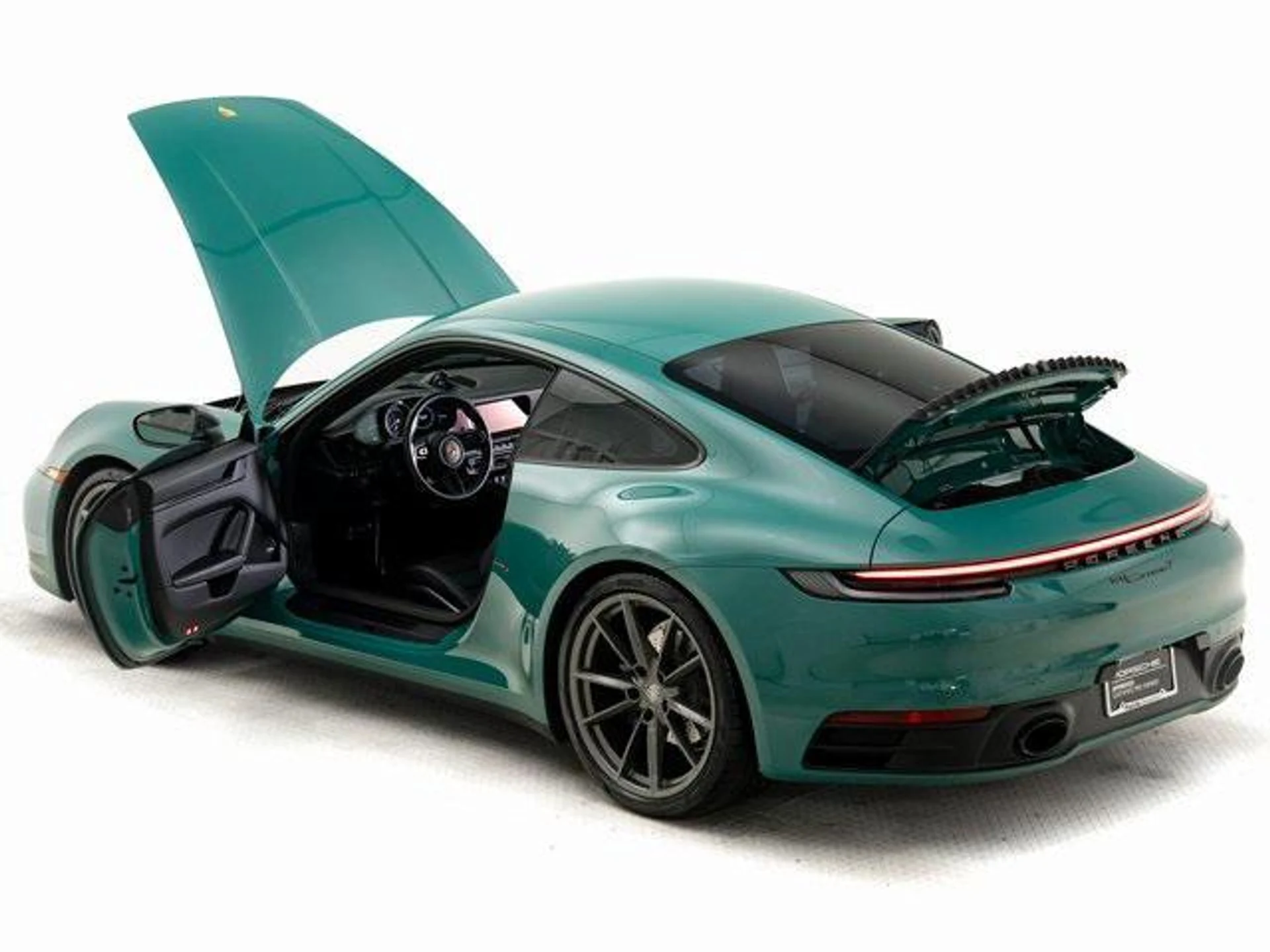 mph032_476416361_p_M_Ilmp_Z_Ov_ZUSOT_Cj4_Rw2q_V5_ELM_3173acfdd1