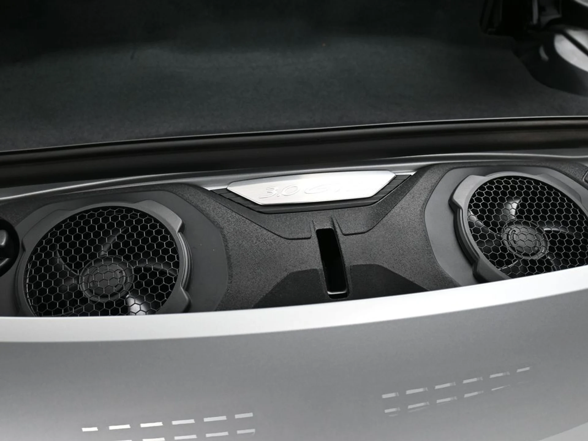 mph032_476862272_image_32_e31e05e2e6