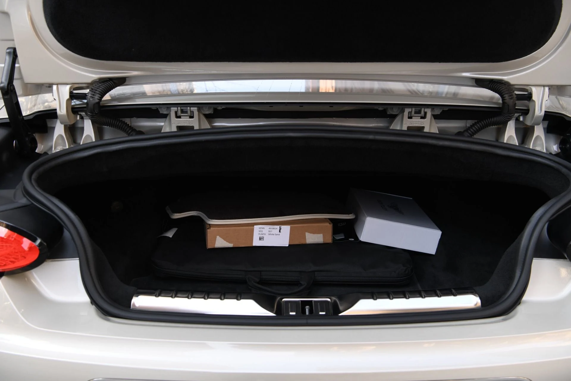 mph032_477496442_Used_2024_Bentley_Continental_GTC_Convertible_GTC_Azure_V8_1759874736_cdc6a86538