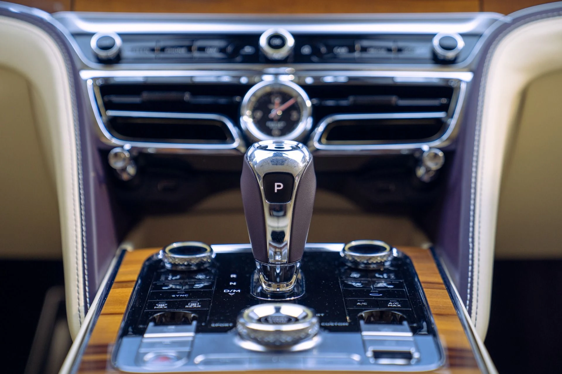 mph032_488037705_Used_2022_Bentley_Flying_Spur_V8_1790700947_1eb129456f