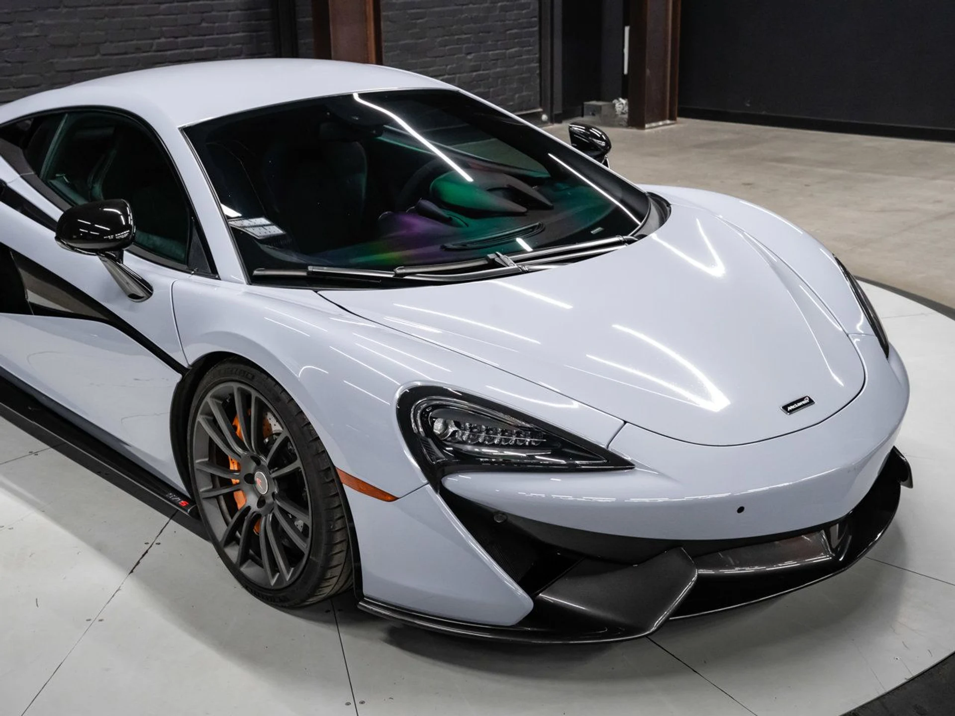 mph032_502698113_mclaren_570s_2017_4e41dbf111