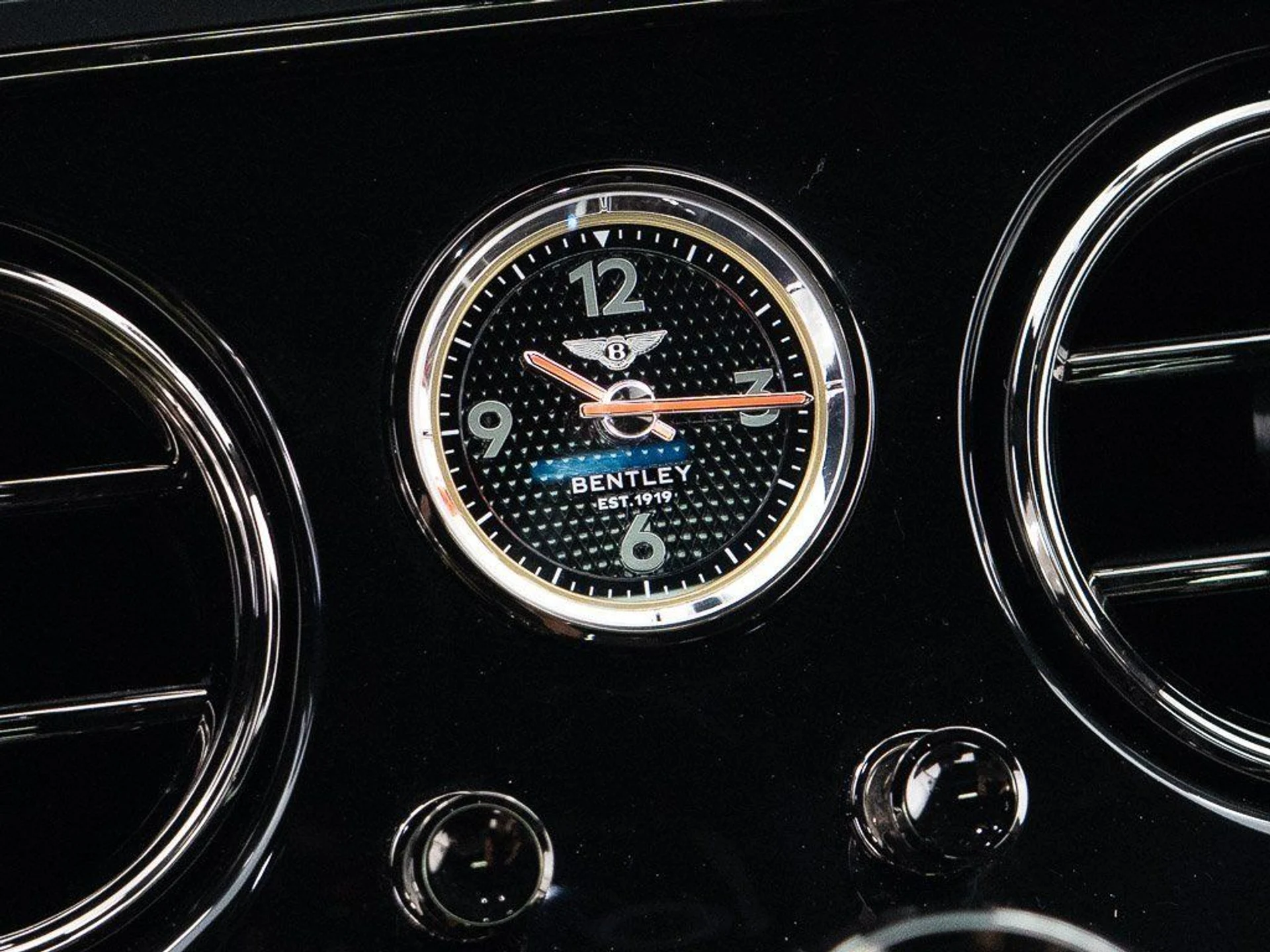 mph032_505914623_8412e360f0901f4b646f70c26dbf1982_56829f4471