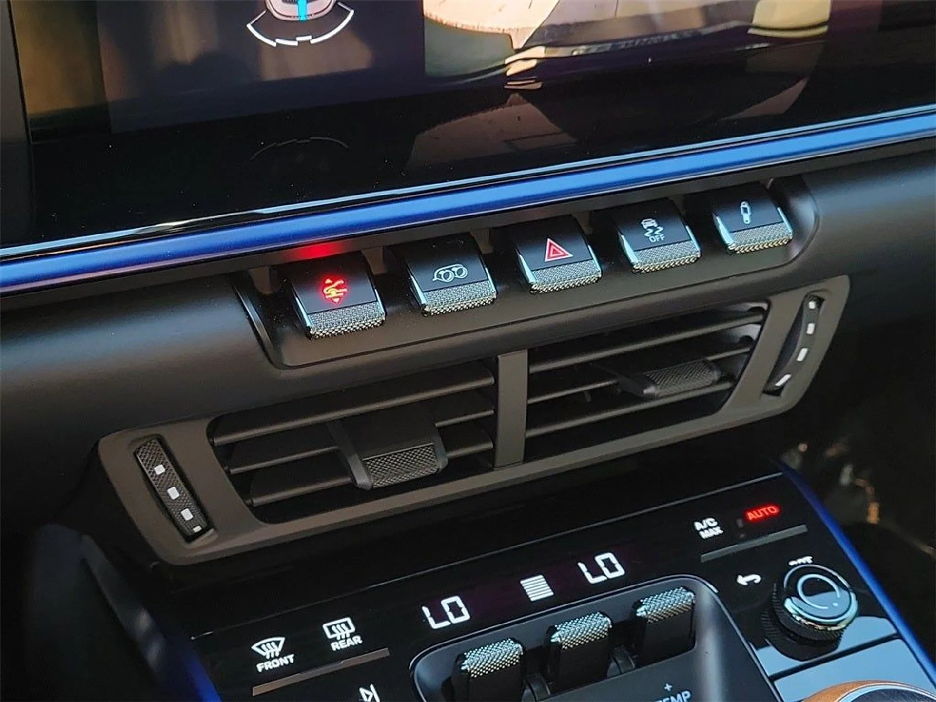 mph032_511606062_33_8481b5f651