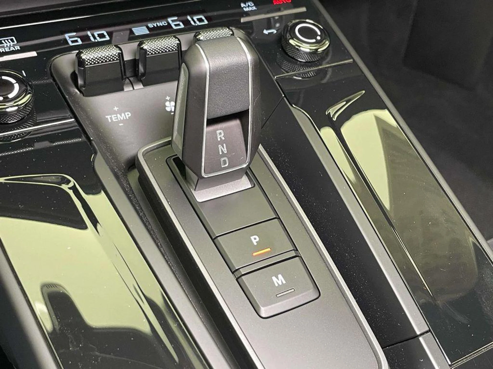 mph032_515354092_lv7h_Fe_Zzu_Gf_Eiy_F_Wguq_lhl_Lg_U_4e71178f2a