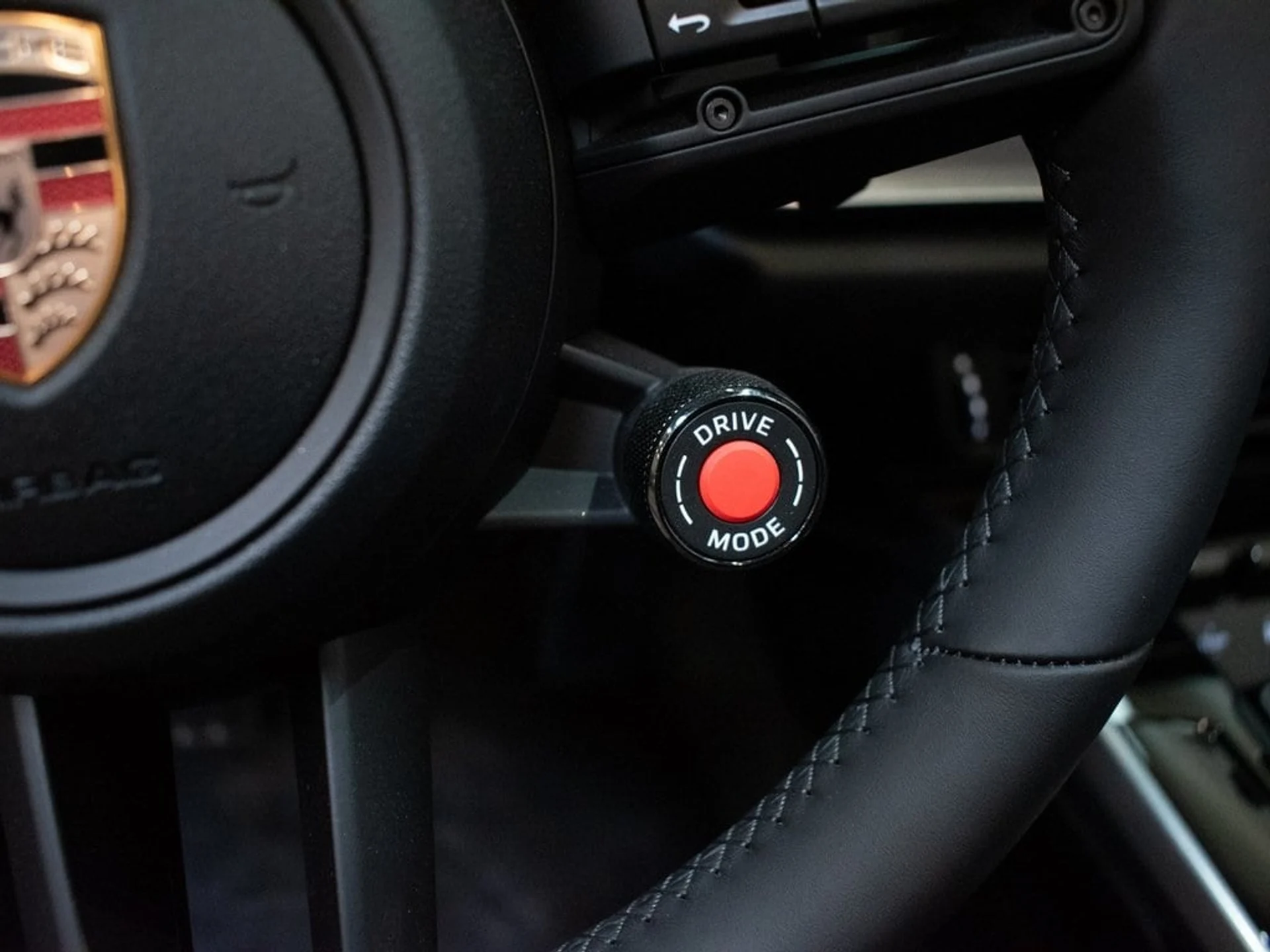 mph032_517842925_d9cb176de4f5d0b360313c3fdd2438f5x_299a1c713f