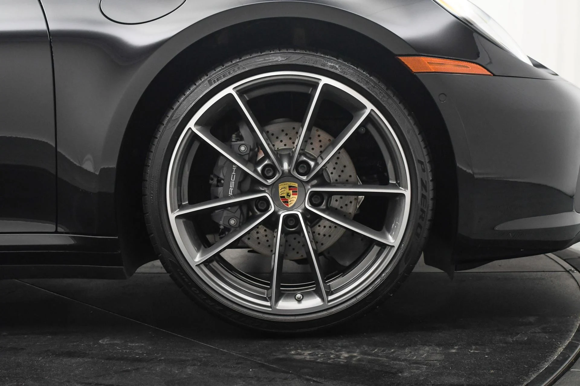 mph032_550477269_Used_2022_Porsche_911_Carrera_1753776382_f246887251