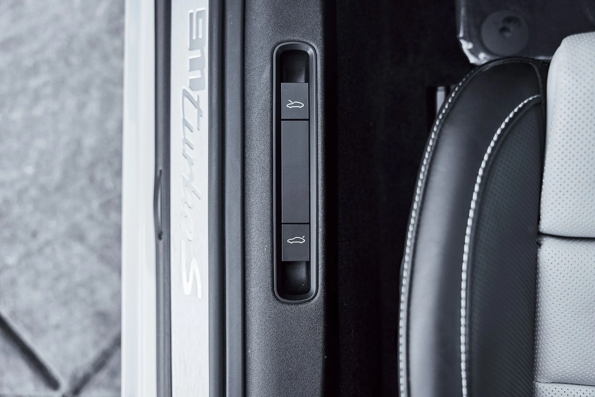 mph032_559905797_Used_2023_Porsche_911_Turbo_S_1774404030_2d666cbcbe