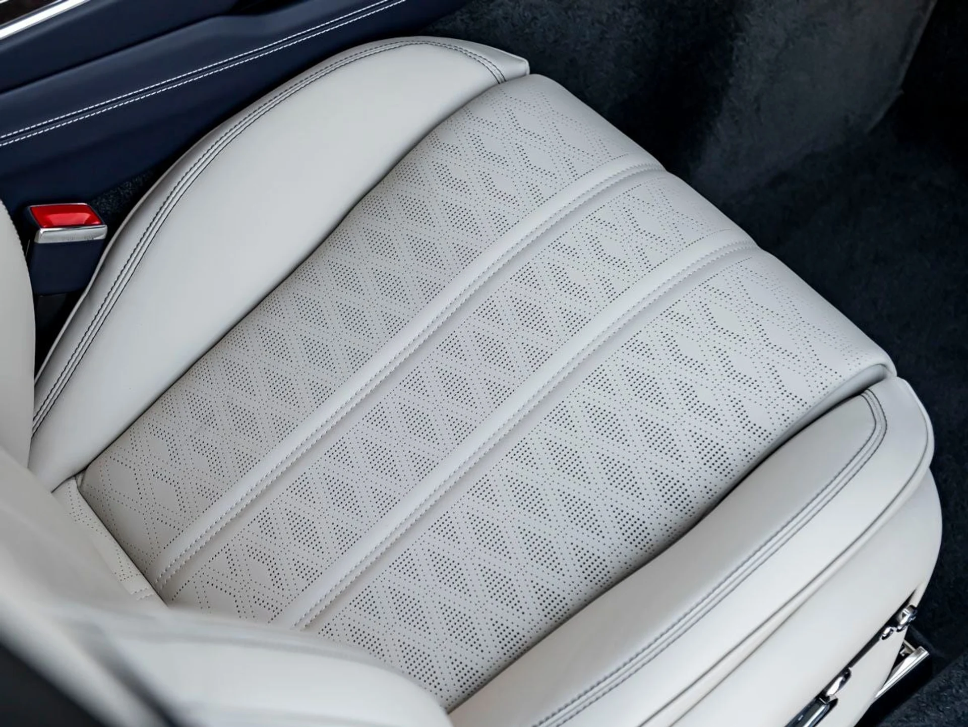 mph032_564555750_33_2df67aaf43