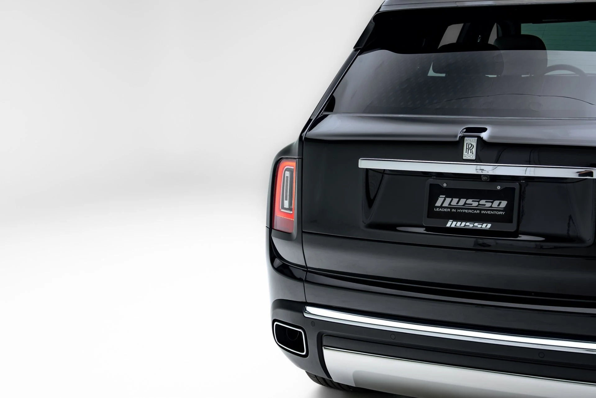 mph032_564642770_Used_2023_Rolls_Royce_Cullinan_1777310585_acfd176859