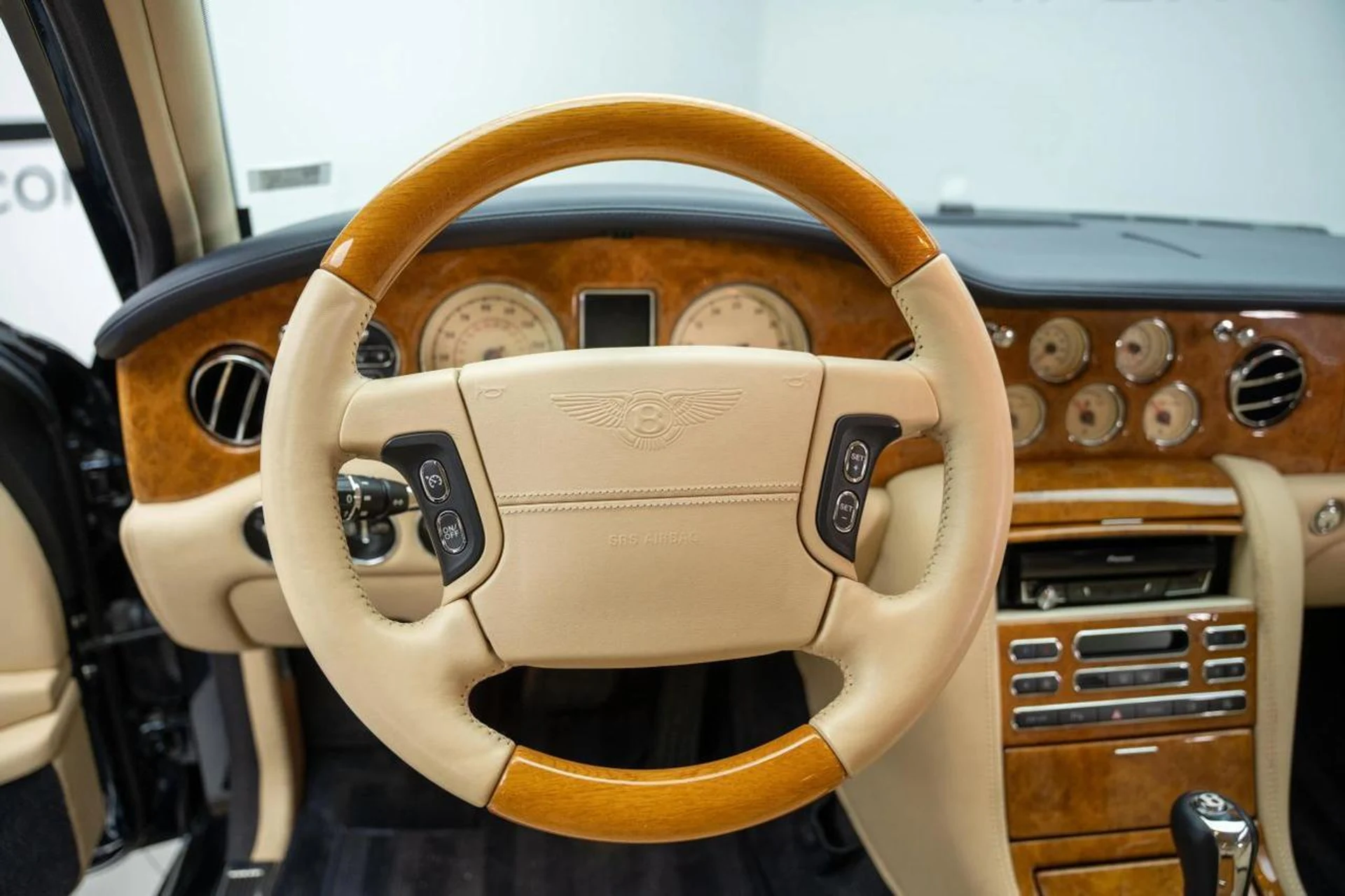 mph032_568862555_7ac0c3dbf54d31b2644656a622cf049b_ee6b17d503