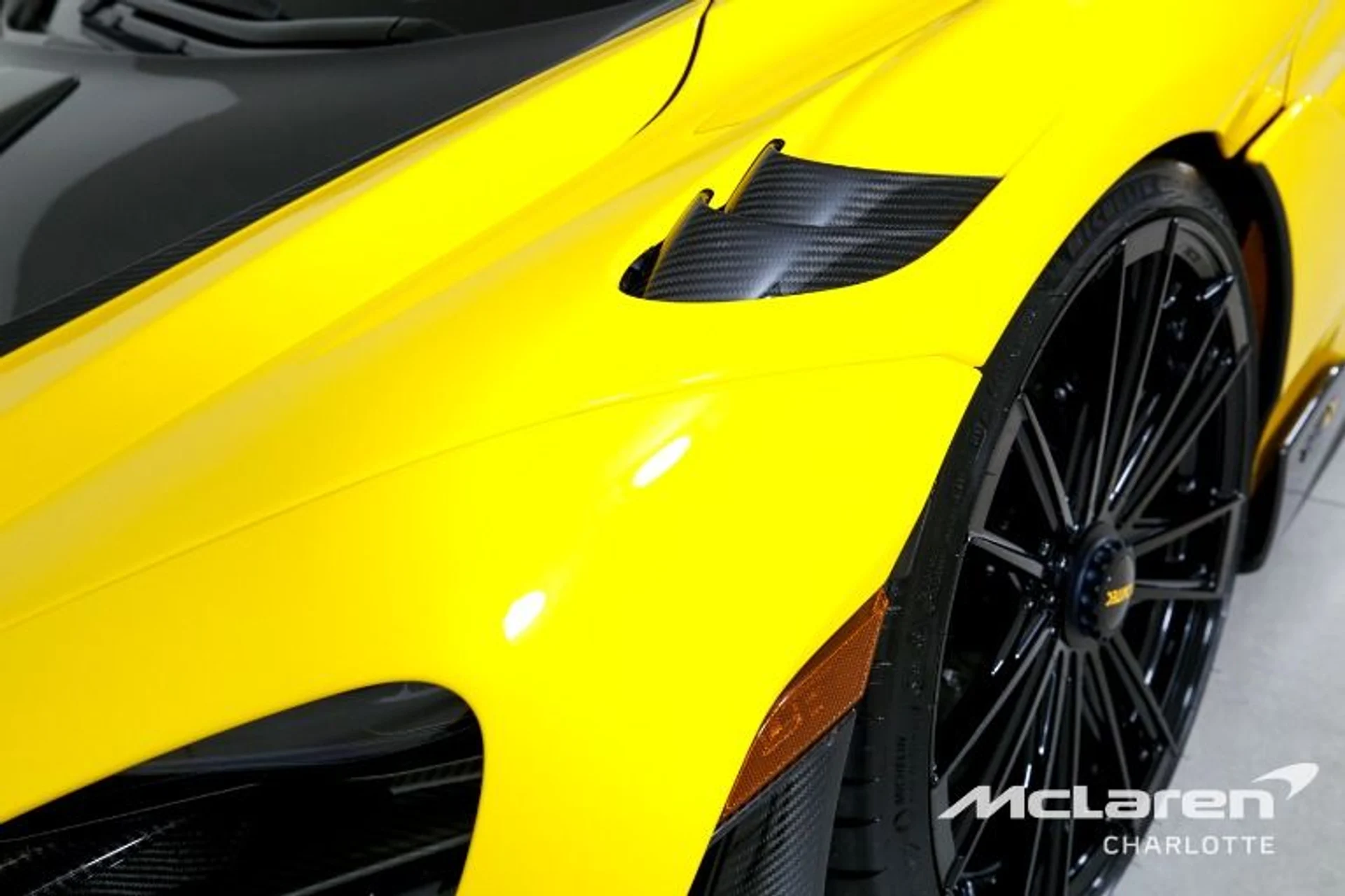 mph032_57845569_Used_2022_Mc_Laren_765_LT_Spider_90ab5f1c35