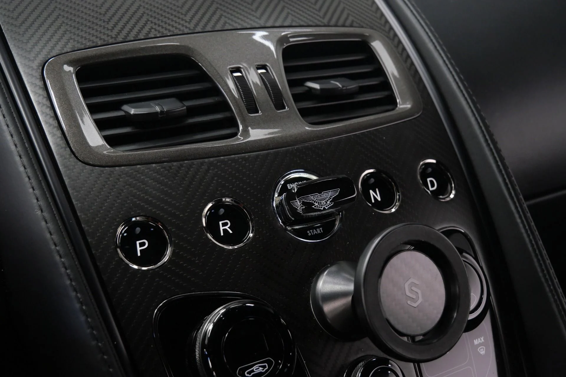 mph032_581557812_Used_2014_Aston_Martin_Vanquish_AML_Color_V12_Power_Awesome_Sound_1781289634_08f21e1796