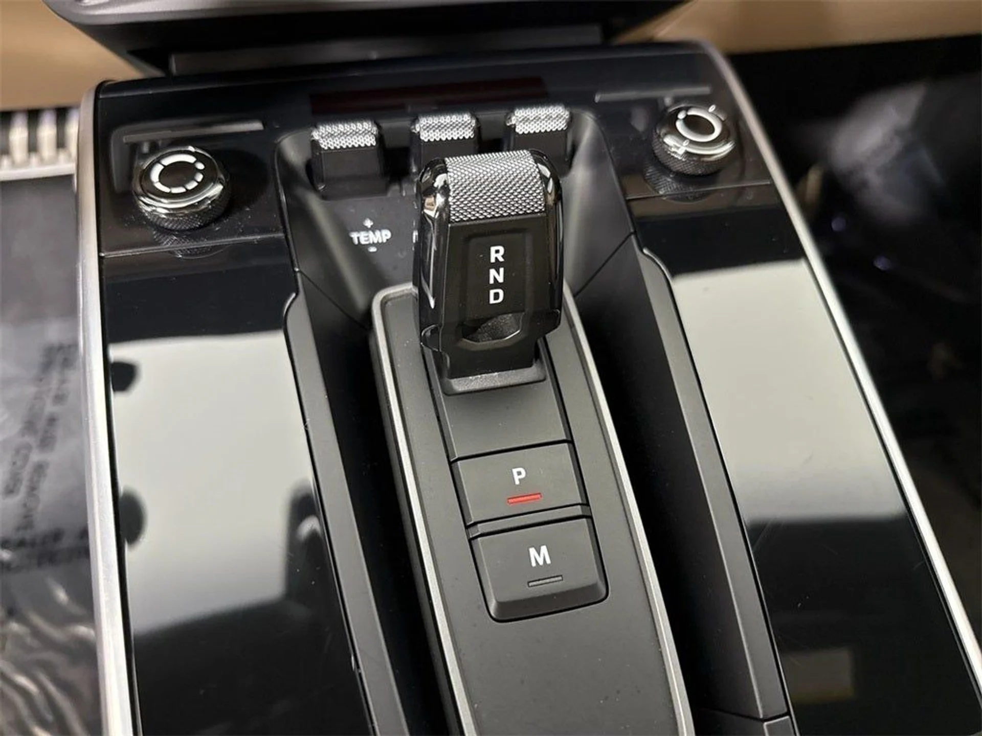 mph032_584320410_33_65ecf3c7b4