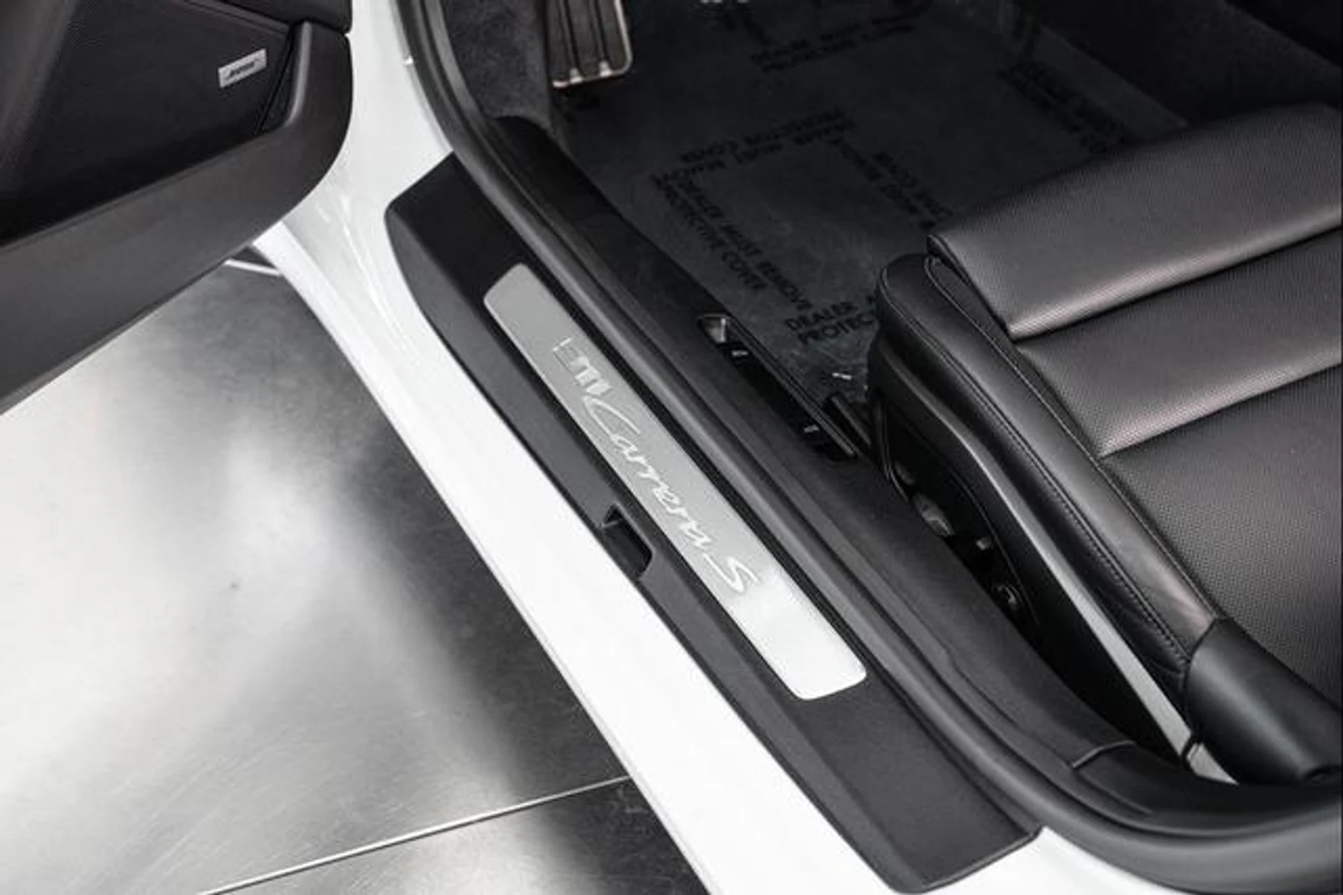 mph032_594643954_b_Fhd_FW_Pwv_P_Vyi_JQT_Qd_Uv_Q_g_Nj_Kk_37c3a72f8d