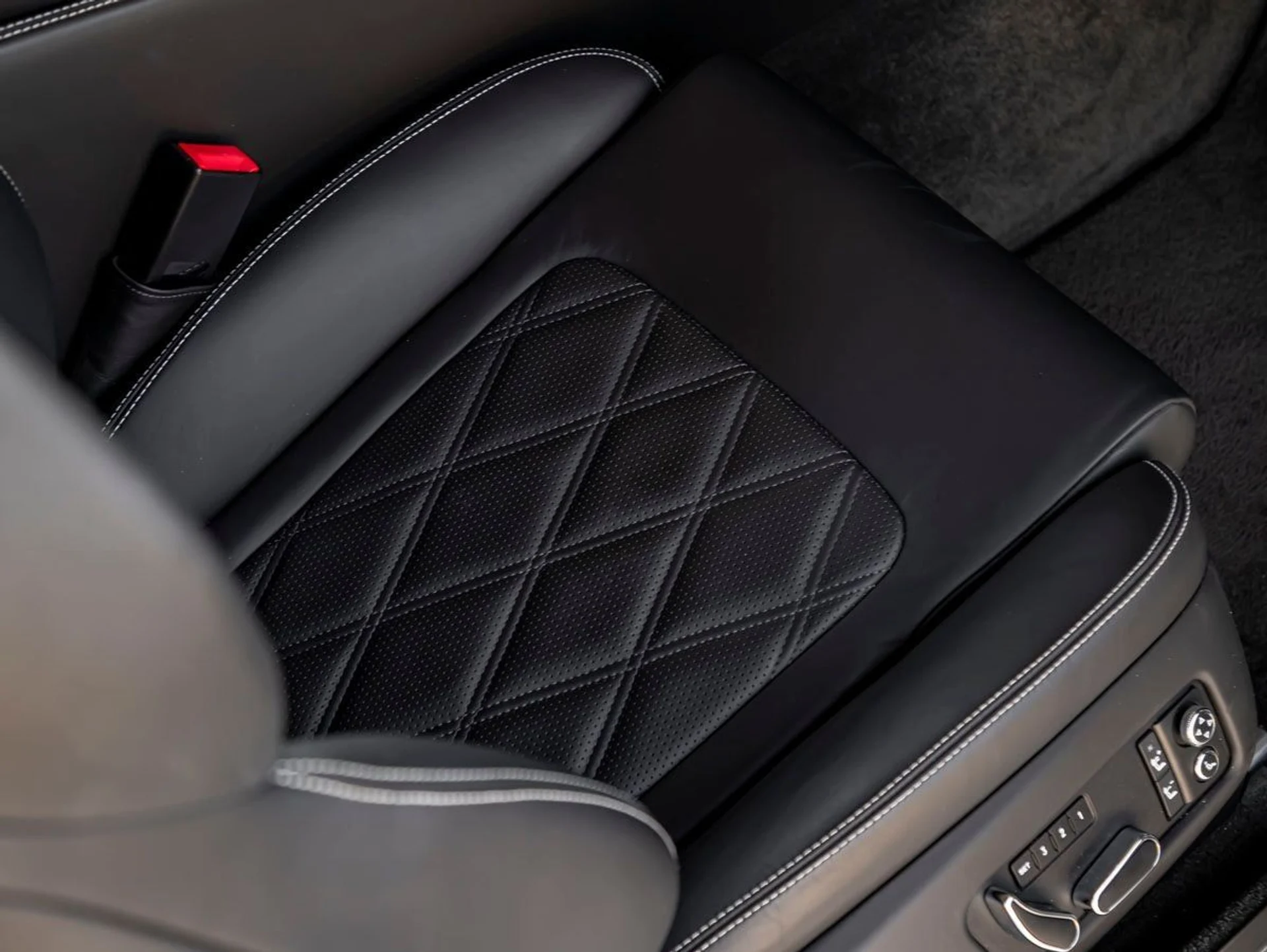 mph032_597623199_33_e73499ed0b