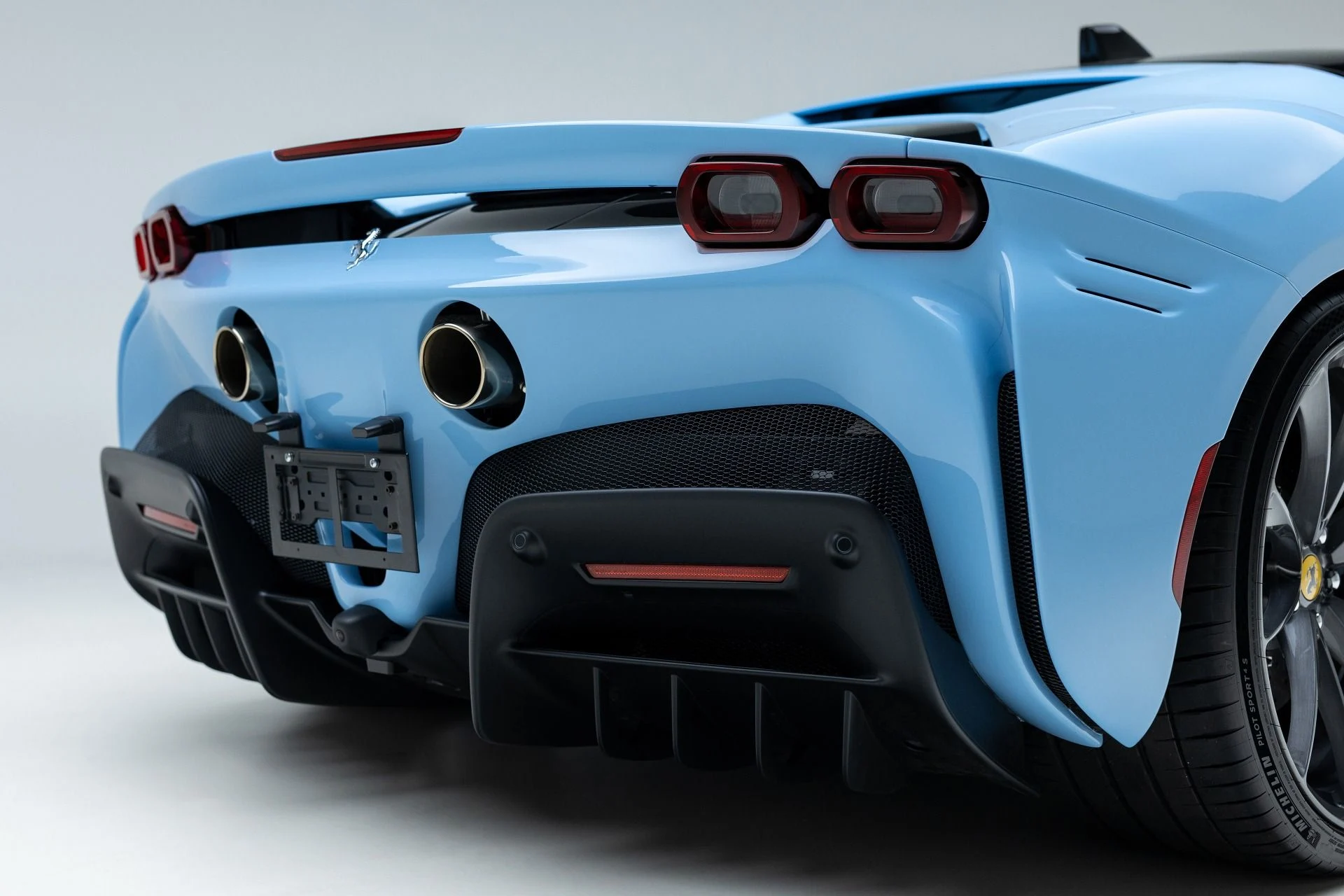 mph032_601552360_13031_p33_l_209ac76f1e